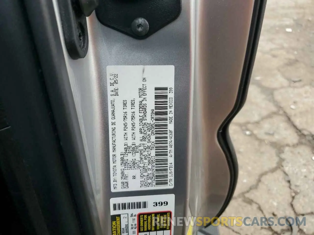 12 Photograph of a damaged car 3TYSZ5AN1NT078513 TOYOTA TACOMA 2022