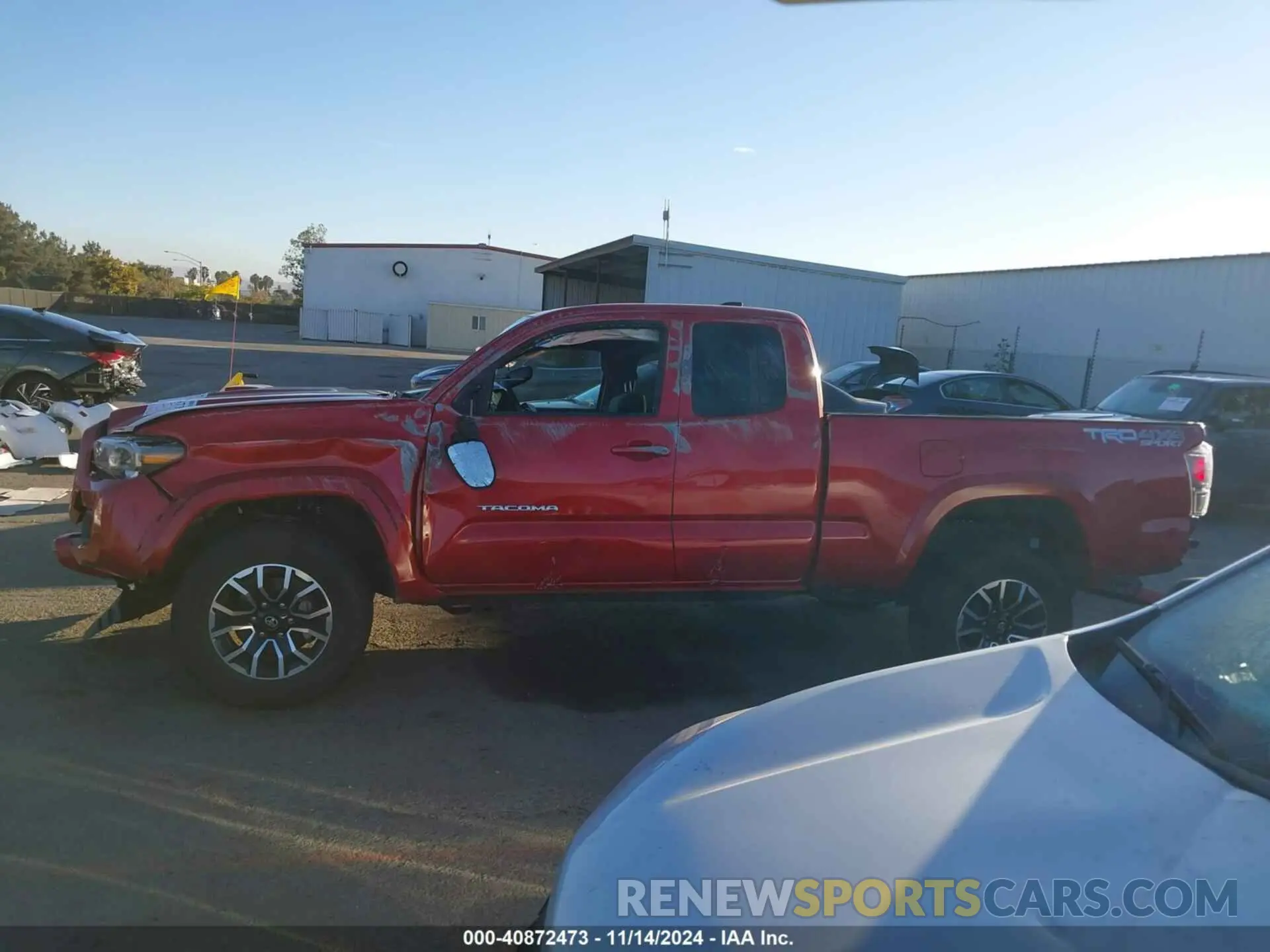 14 Photograph of a damaged car 3TYSZ5AN2NT074373 TOYOTA TACOMA 2022