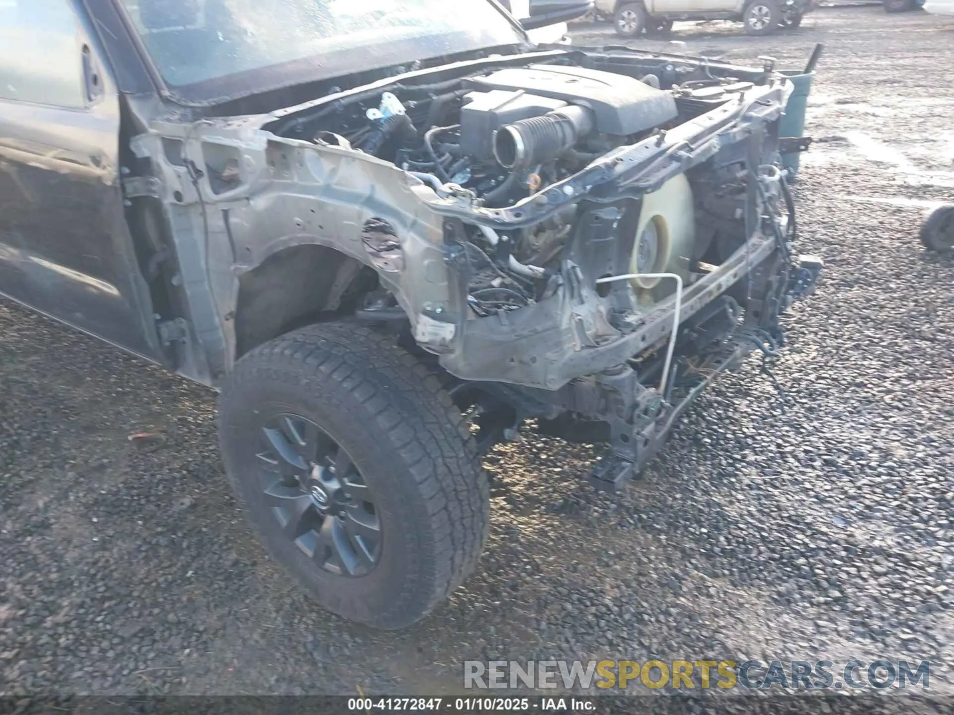 18 Photograph of a damaged car 3TYSZ5AN3NT076472 TOYOTA TACOMA 2022
