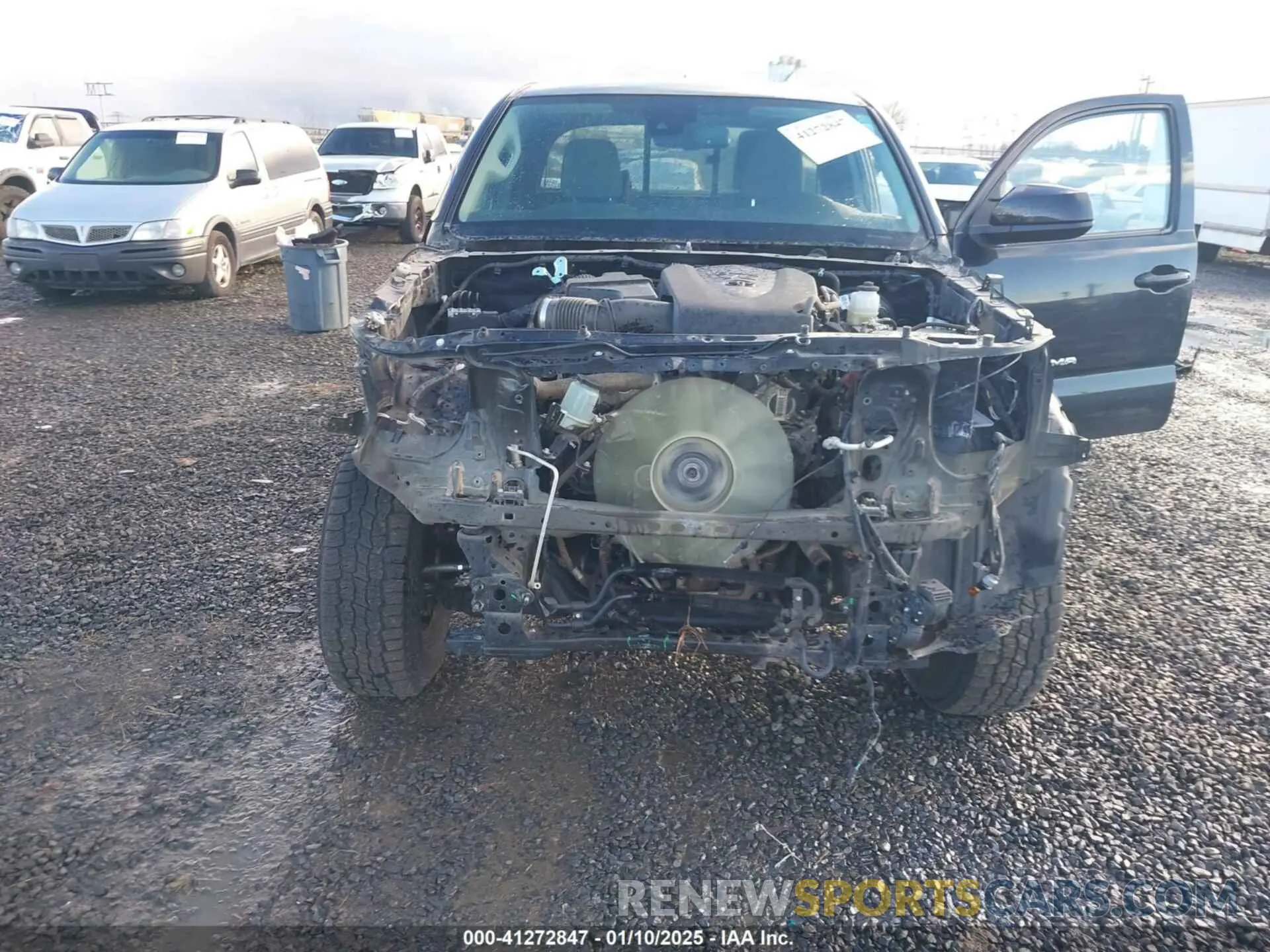 6 Photograph of a damaged car 3TYSZ5AN3NT076472 TOYOTA TACOMA 2022