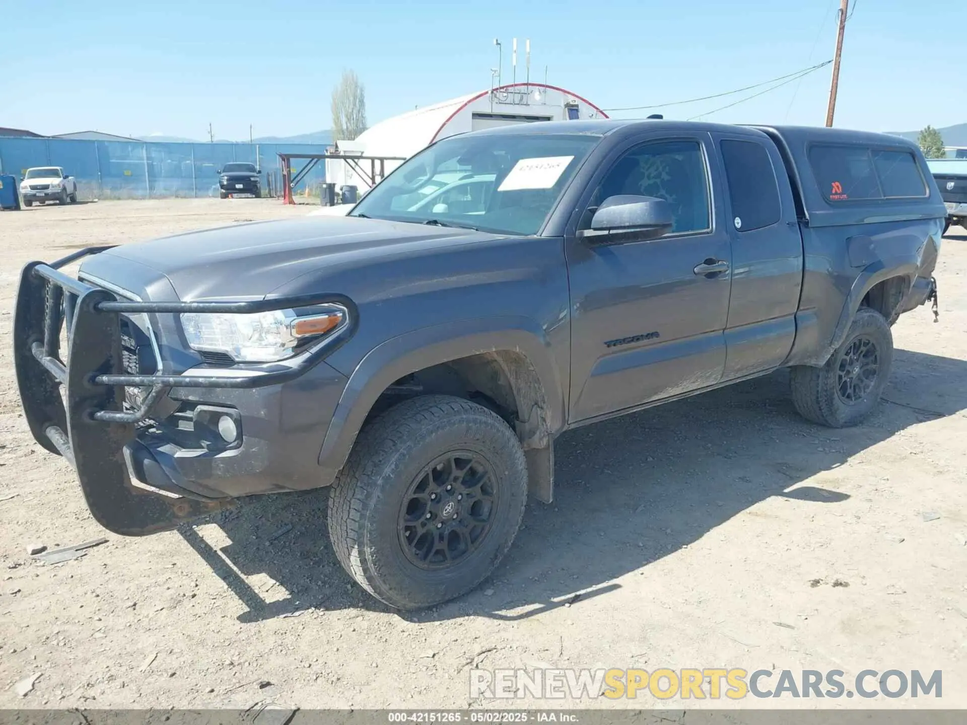 2 Photograph of a damaged car 3TYSZ5AN6NT084565 TOYOTA TACOMA 2022