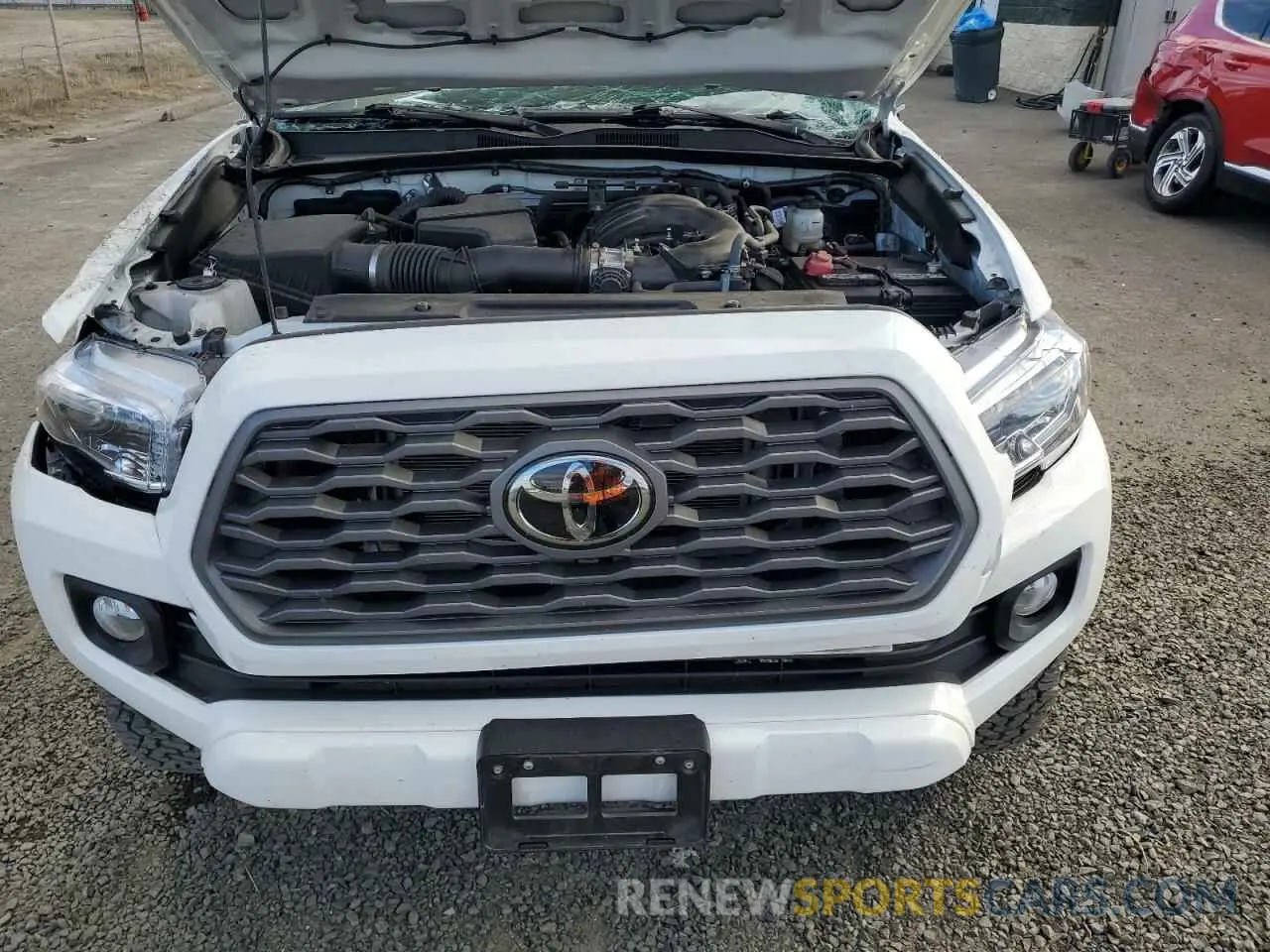 11 Photograph of a damaged car 3TYSZ5AN7NT059464 TOYOTA TACOMA 2022
