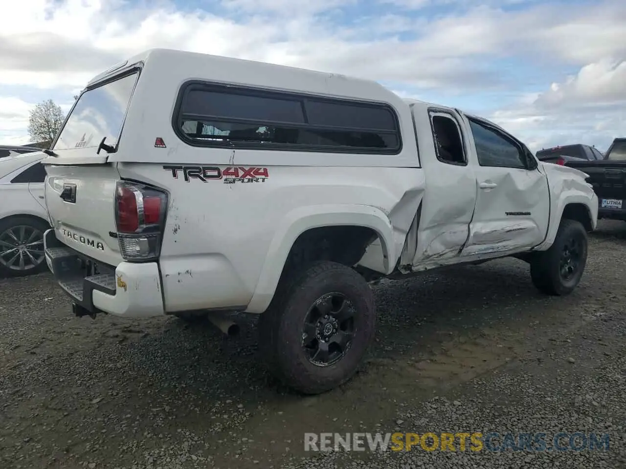 3 Photograph of a damaged car 3TYSZ5AN7NT059464 TOYOTA TACOMA 2022
