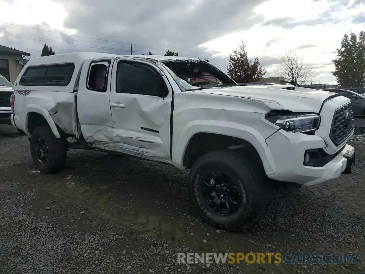 4 Photograph of a damaged car 3TYSZ5AN7NT059464 TOYOTA TACOMA 2022