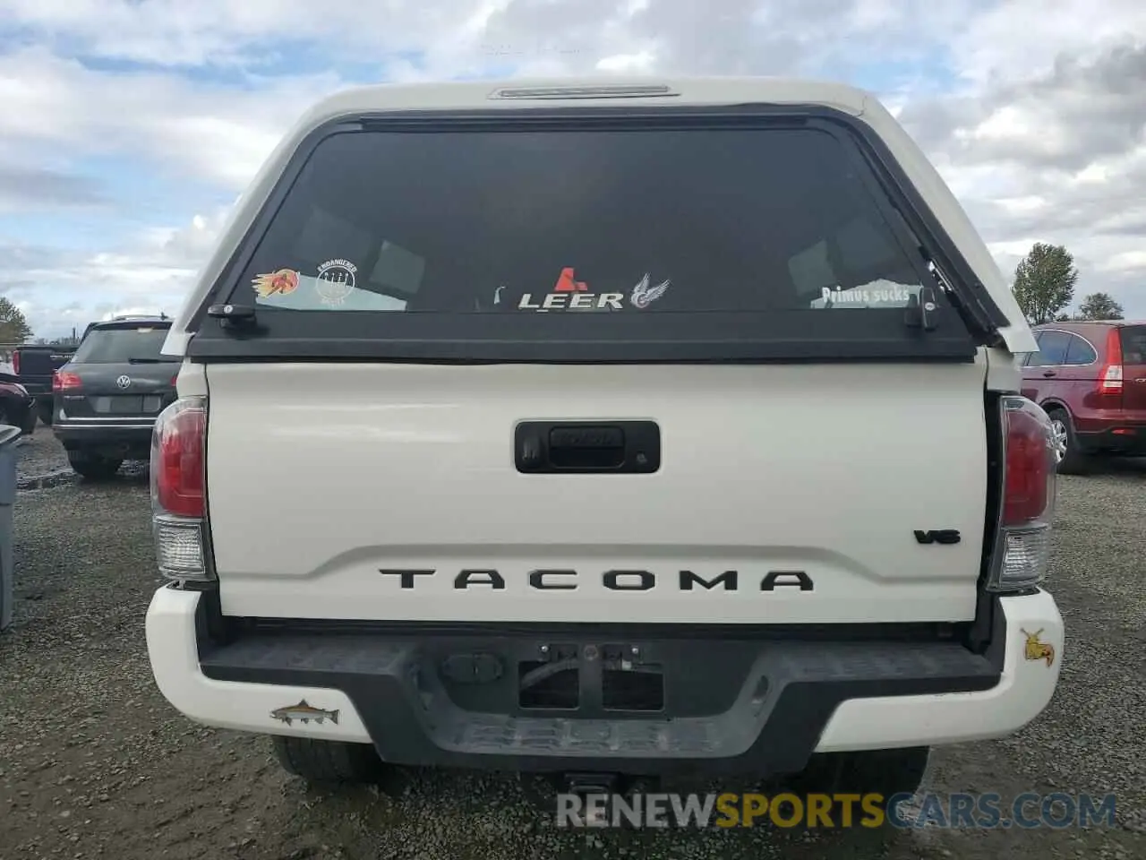 6 Photograph of a damaged car 3TYSZ5AN7NT059464 TOYOTA TACOMA 2022
