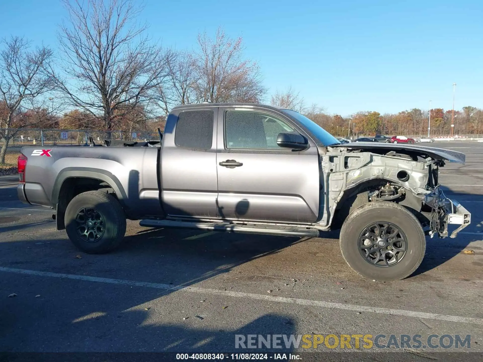 13 Photograph of a damaged car 3TYSZ5AN8NT090044 TOYOTA TACOMA 2022