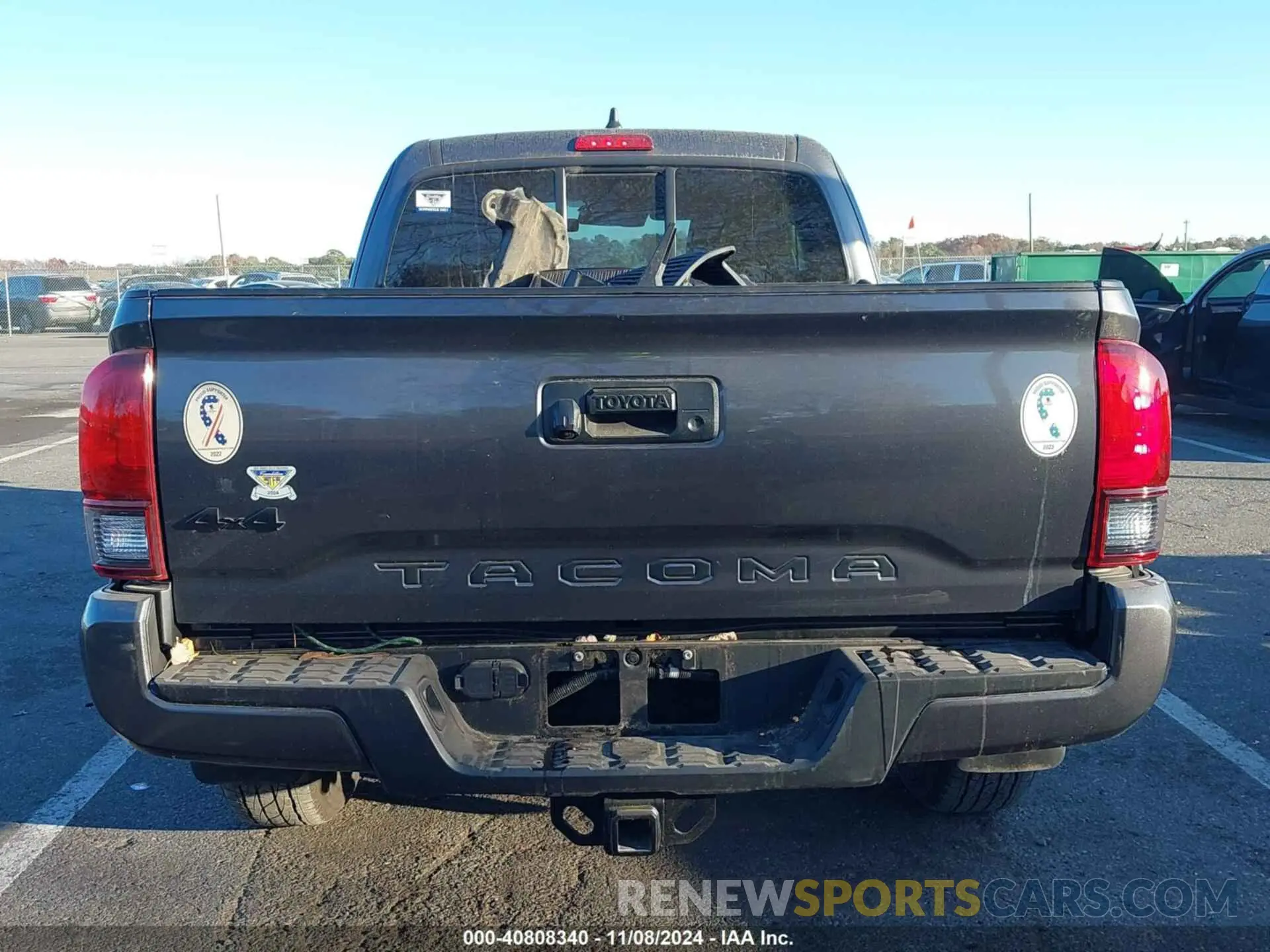 16 Photograph of a damaged car 3TYSZ5AN8NT090044 TOYOTA TACOMA 2022
