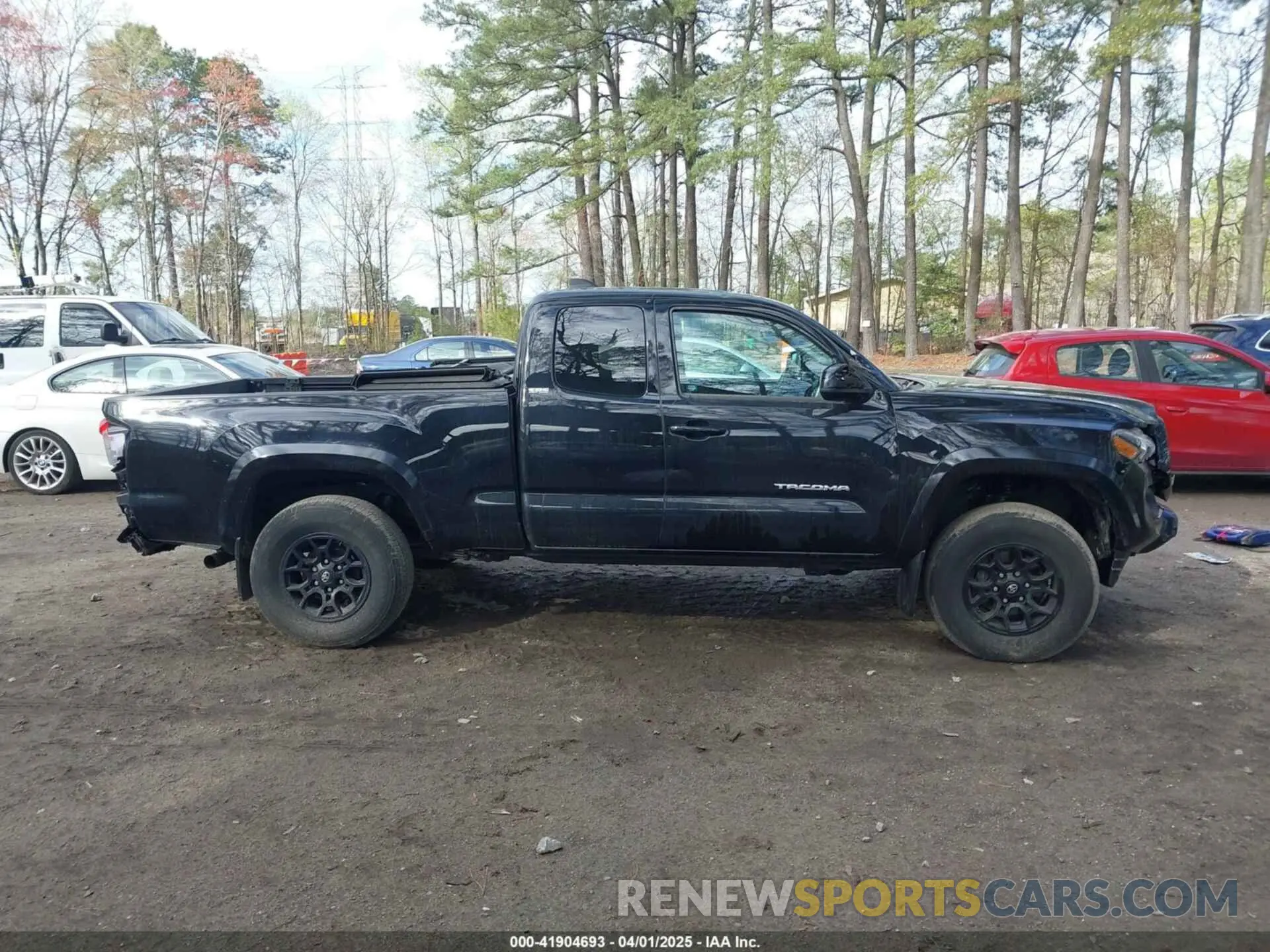 13 Photograph of a damaged car 3TYSZ5AN8NT093249 TOYOTA TACOMA 2022