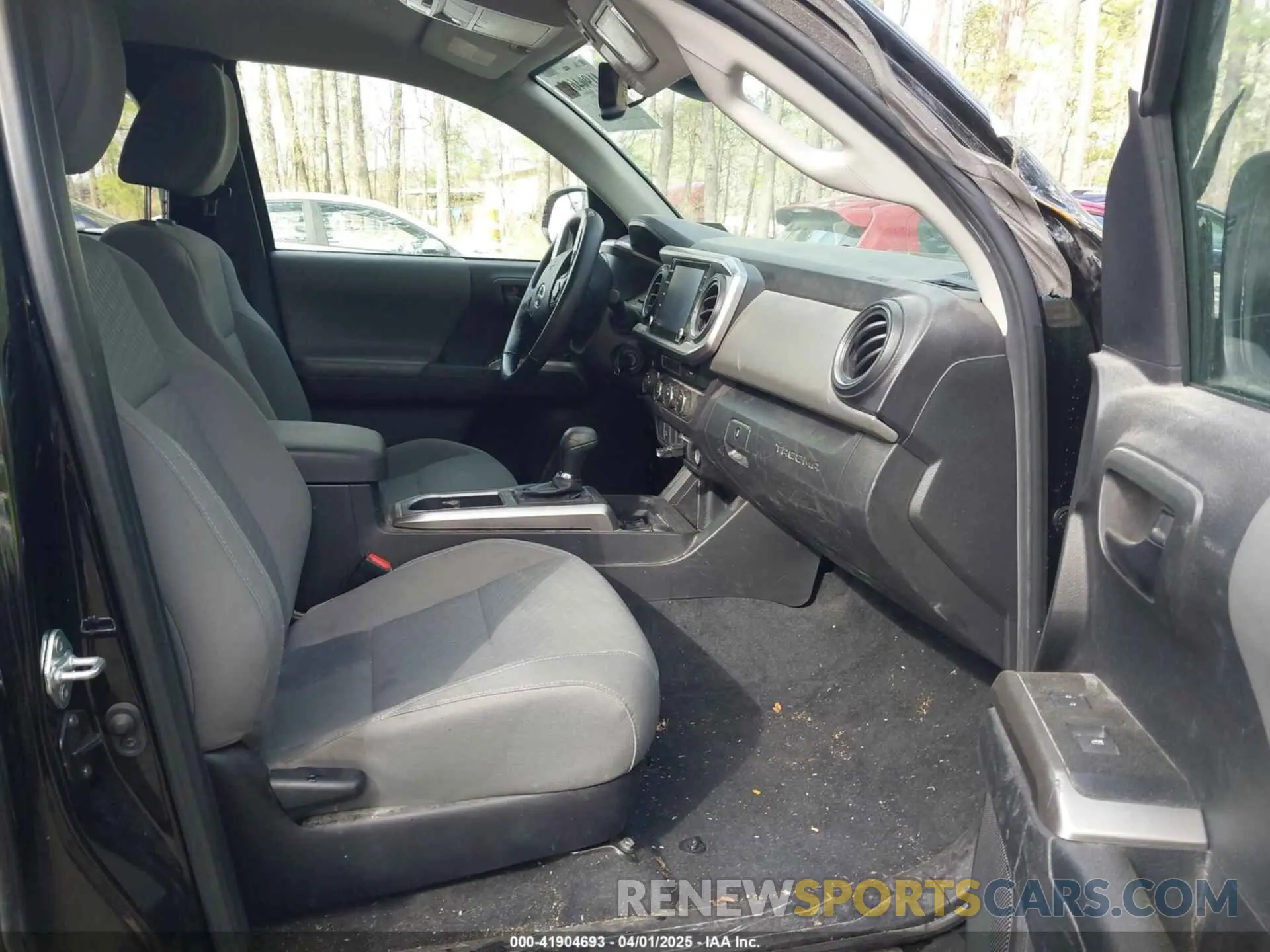 5 Photograph of a damaged car 3TYSZ5AN8NT093249 TOYOTA TACOMA 2022