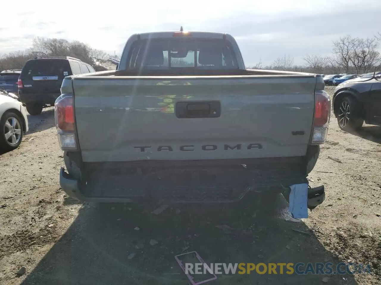 6 Photograph of a damaged car 3TYSZ5AN9NT094474 TOYOTA TACOMA 2022