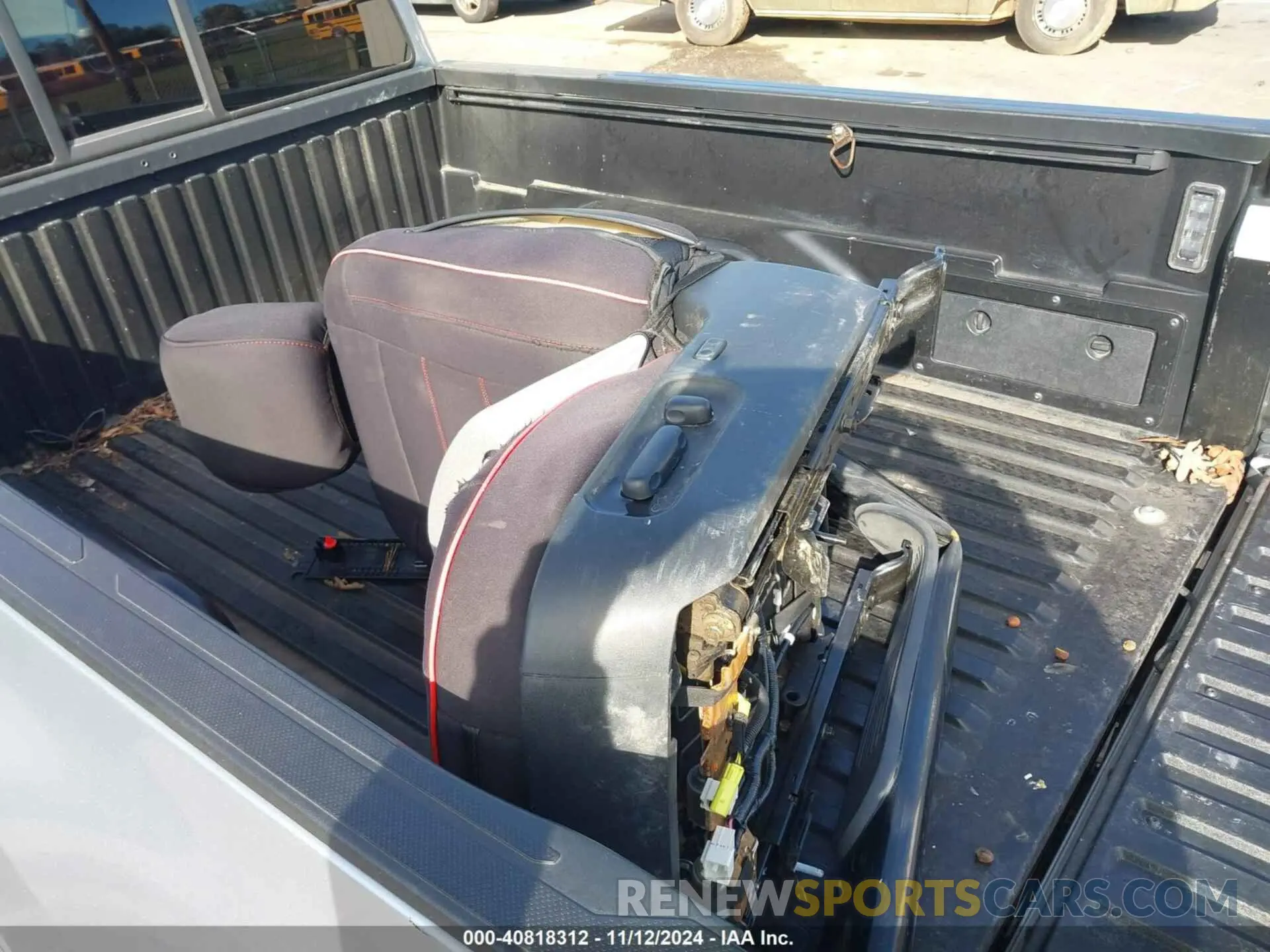 12 Photograph of a damaged car 3TYSZ5ANXNT089302 TOYOTA TACOMA 2022