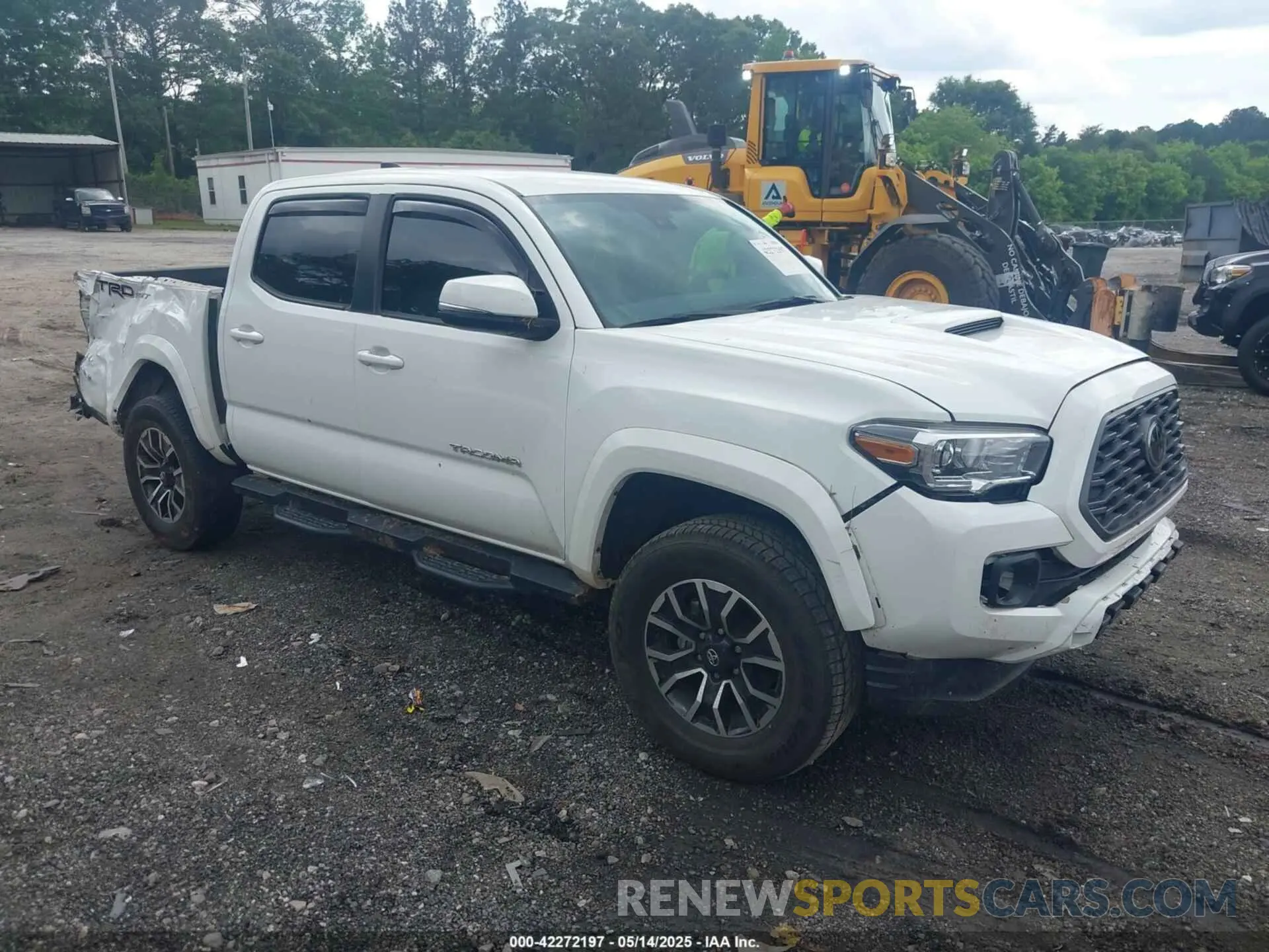 1 Photograph of a damaged car 3TMAZ5CN0PM208031 TOYOTA TACOMA 2023