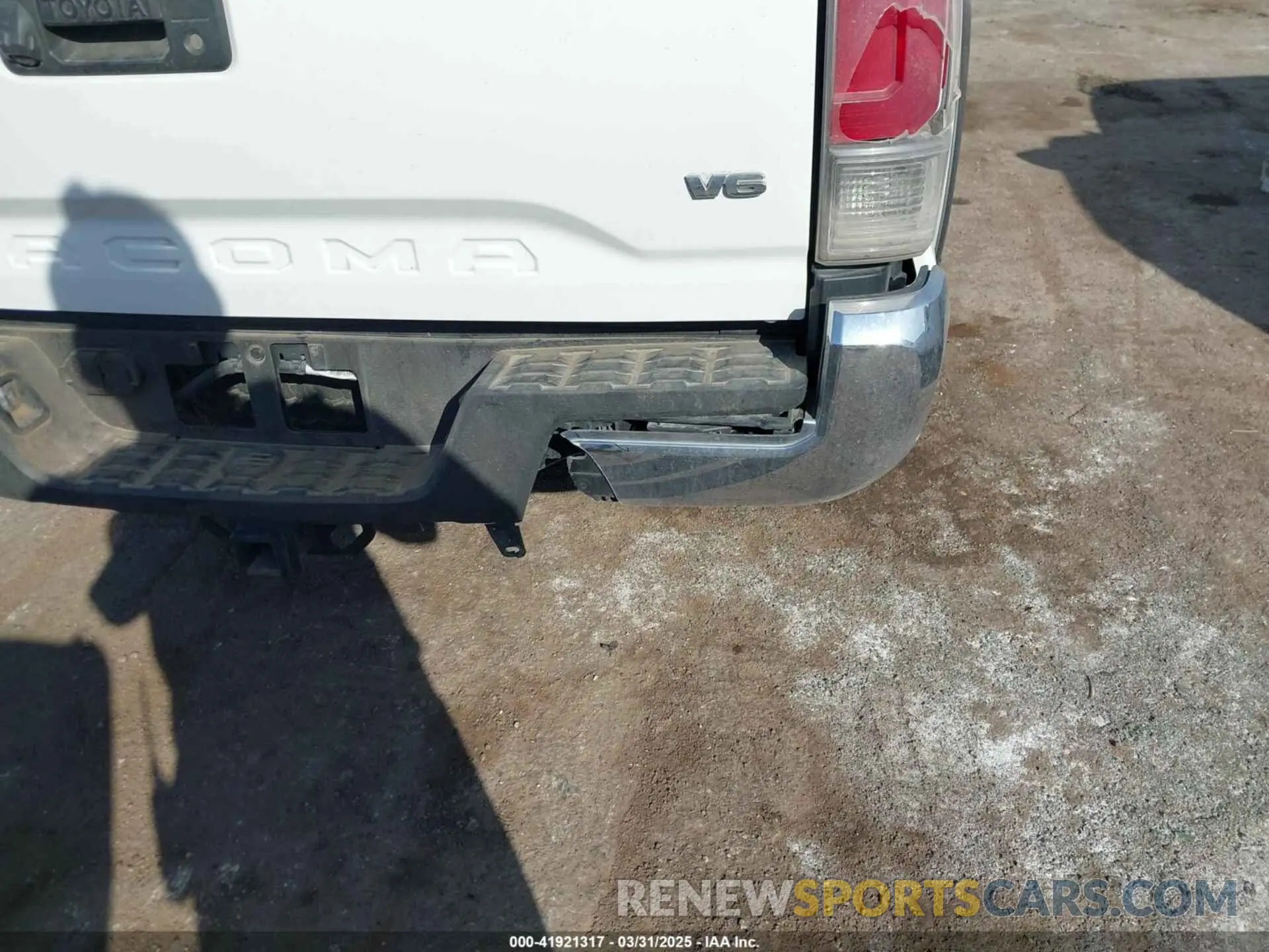 13 Photograph of a damaged car 3TMAZ5CN0PM211463 TOYOTA TACOMA 2023