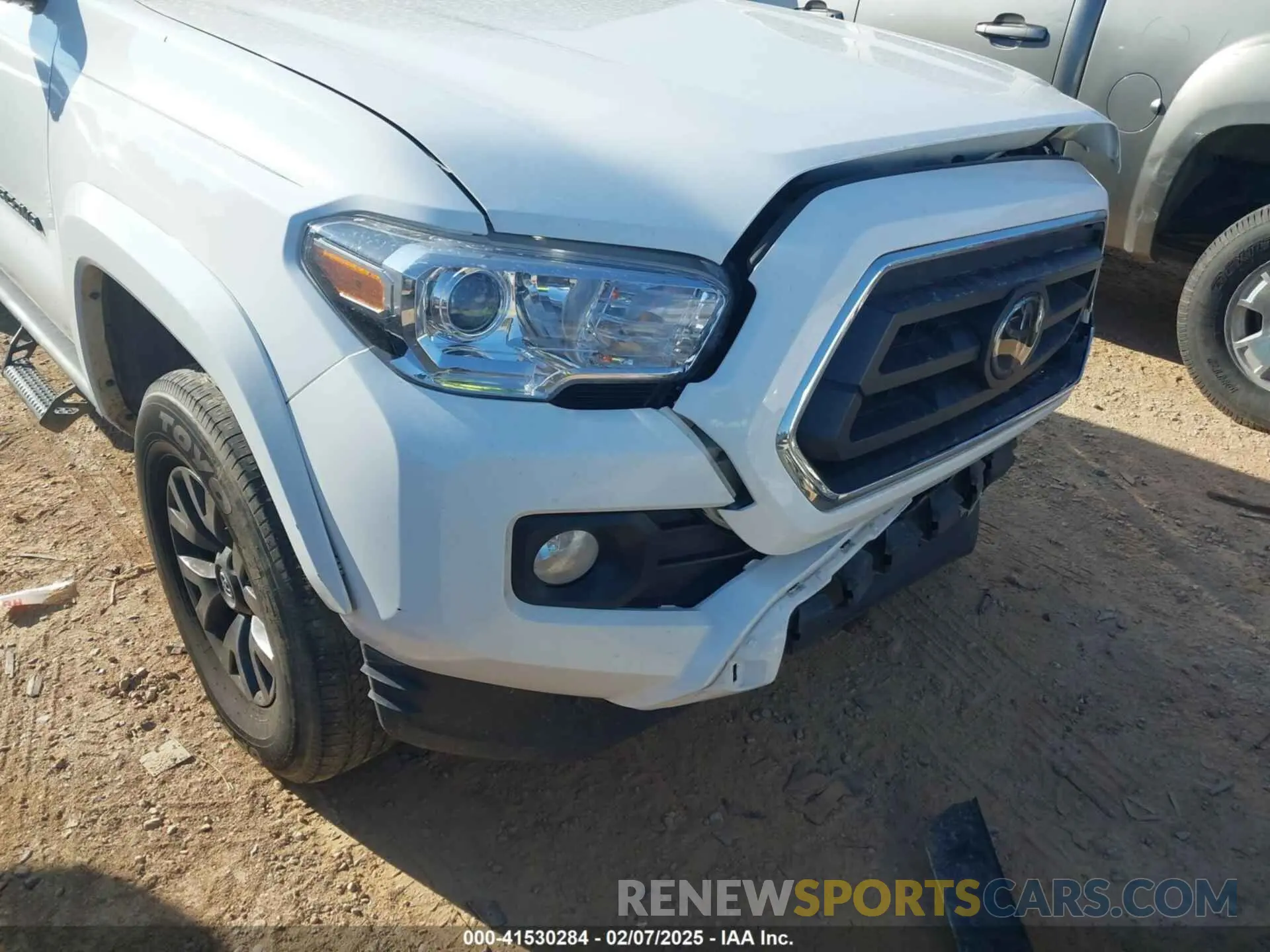 19 Photograph of a damaged car 3TMAZ5CN0PM214752 TOYOTA TACOMA 2023