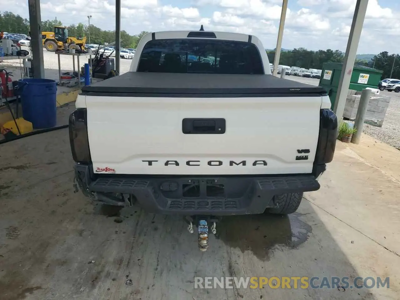 6 Photograph of a damaged car 3TMAZ5CN2PM202747 TOYOTA TACOMA 2023