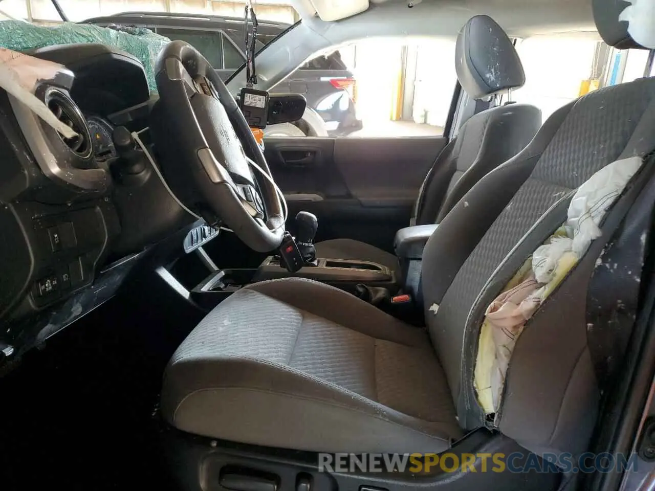 7 Photograph of a damaged car 3TMAZ5CN2PM202845 TOYOTA TACOMA 2023