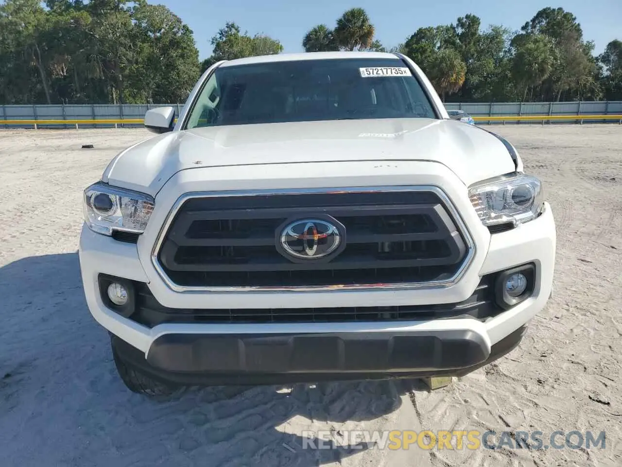 5 Photograph of a damaged car 3TMAZ5CN3PM212056 TOYOTA TACOMA 2023