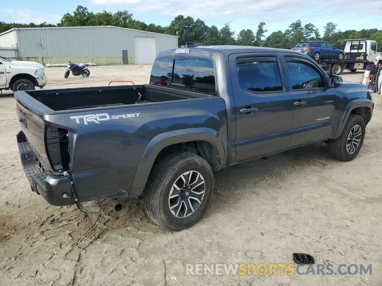 3 Photograph of a damaged car 3TMAZ5CN4PM209389 TOYOTA TACOMA 2023