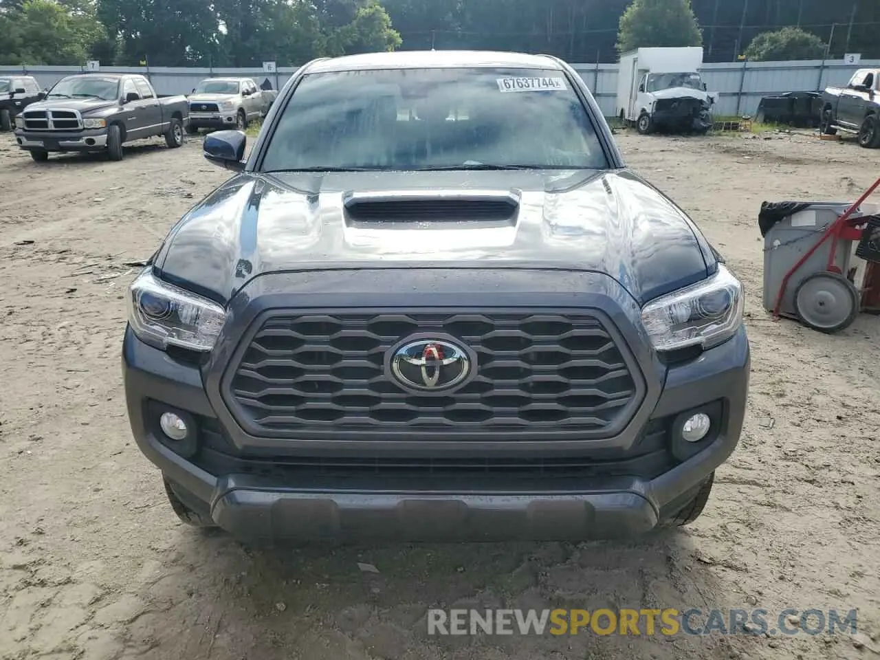 5 Photograph of a damaged car 3TMAZ5CN4PM209389 TOYOTA TACOMA 2023