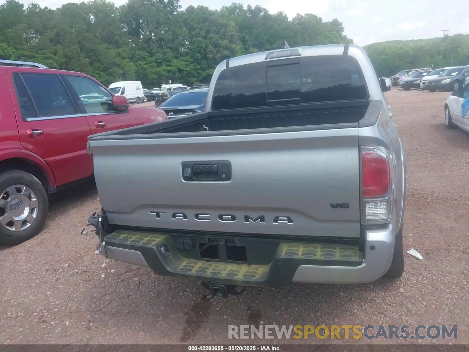 15 Photograph of a damaged car 3TMAZ5CN5PM204251 TOYOTA TACOMA 2023