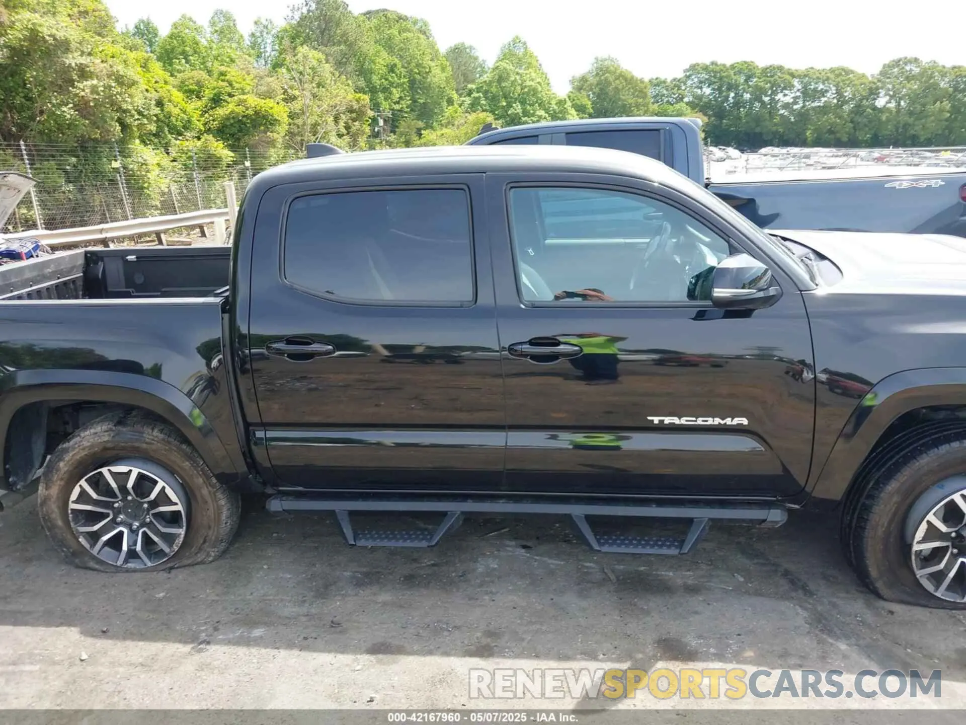 13 Photograph of a damaged car 3TMAZ5CN6PM197987 TOYOTA TACOMA 2023