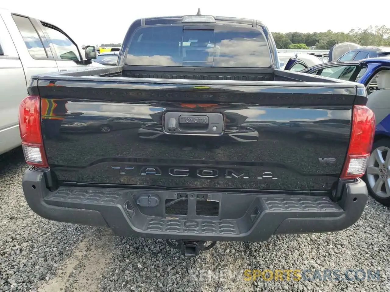 6 Photograph of a damaged car 3TMAZ5CN6PM206753 TOYOTA TACOMA 2023