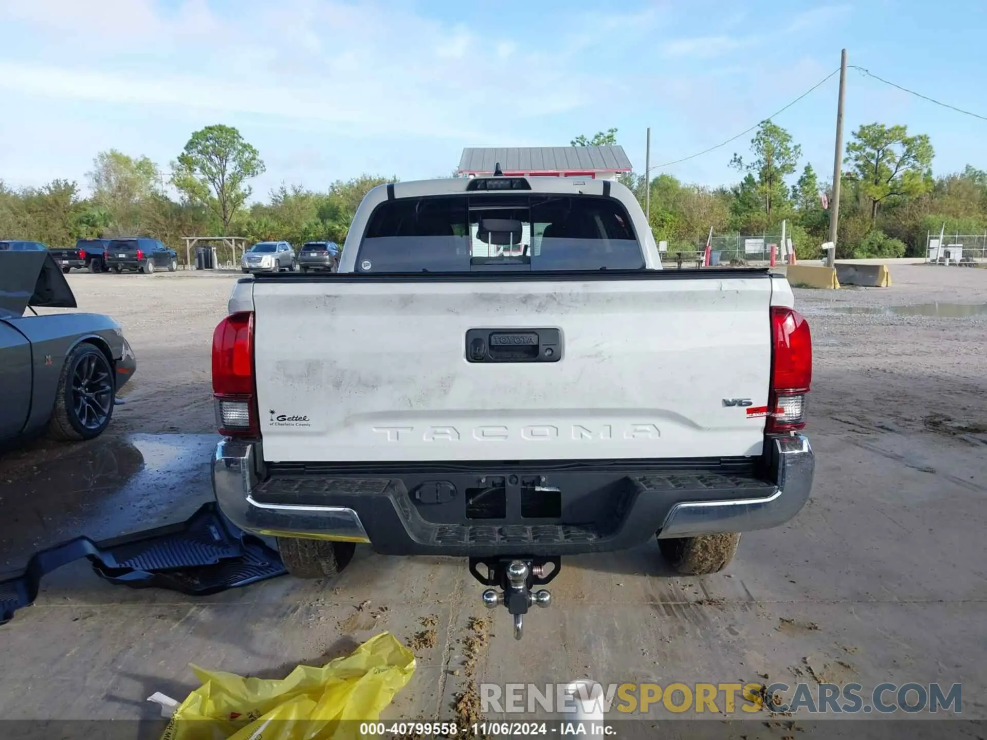 16 Photograph of a damaged car 3TMAZ5CN7PM218023 TOYOTA TACOMA 2023