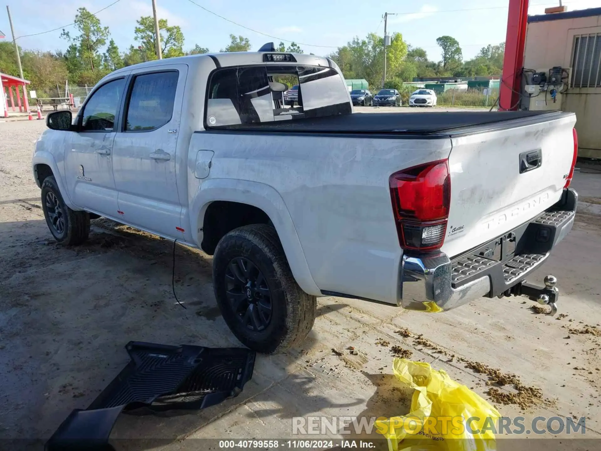 3 Photograph of a damaged car 3TMAZ5CN7PM218023 TOYOTA TACOMA 2023