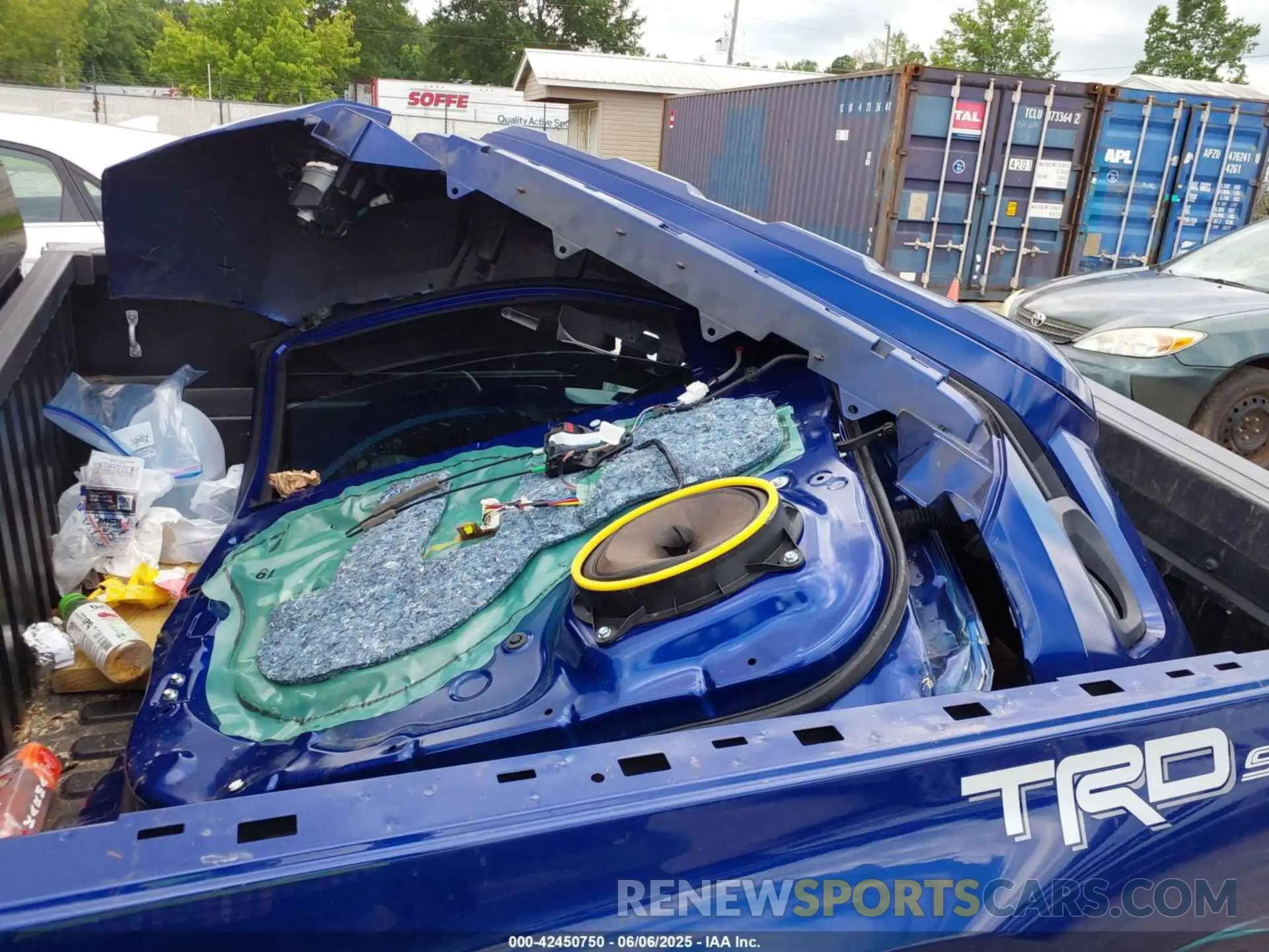 12 Photograph of a damaged car 3TMAZ5CN8PM204969 TOYOTA TACOMA 2023