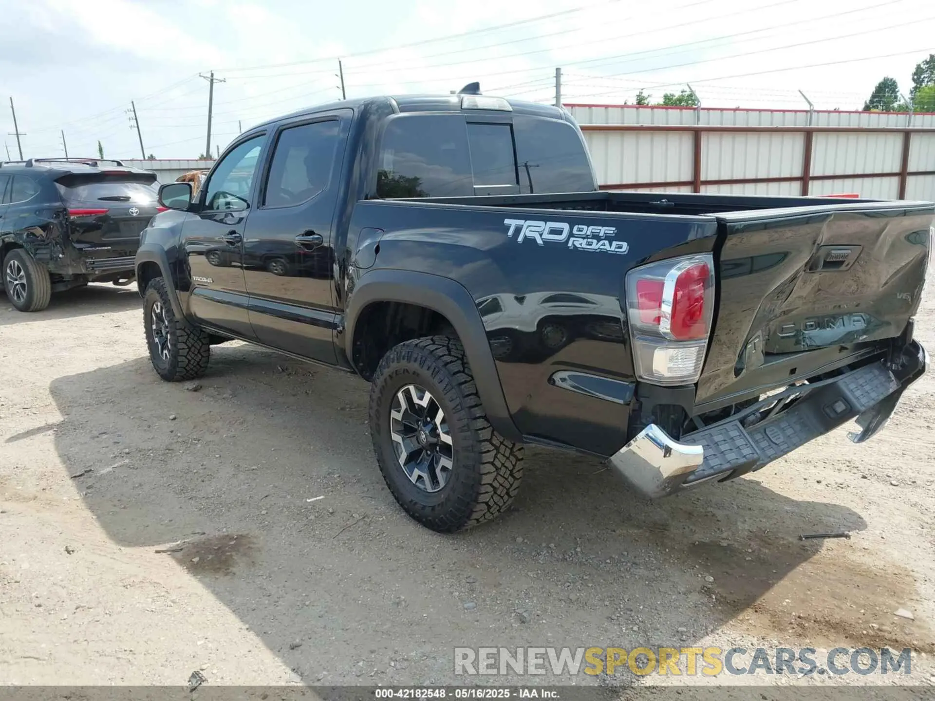 3 Photograph of a damaged car 3TMAZ5CN8PM214756 TOYOTA TACOMA 2023