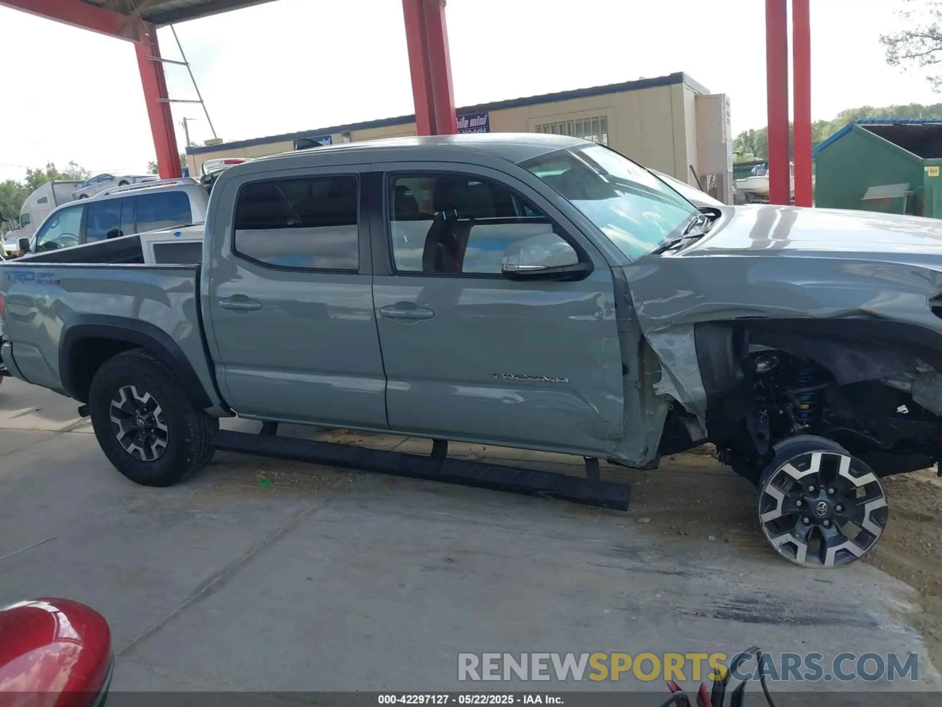 13 Photograph of a damaged car 3TMAZ5CN9PM208125 TOYOTA TACOMA 2023