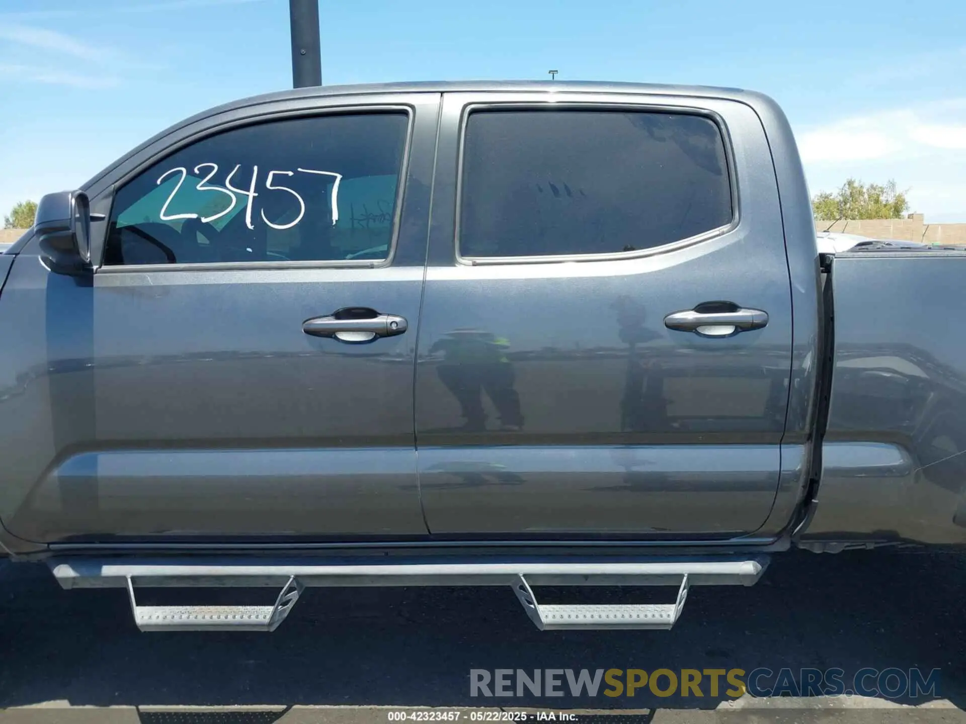 15 Photograph of a damaged car 3TMBZ5DN6PM038566 TOYOTA TACOMA 2023