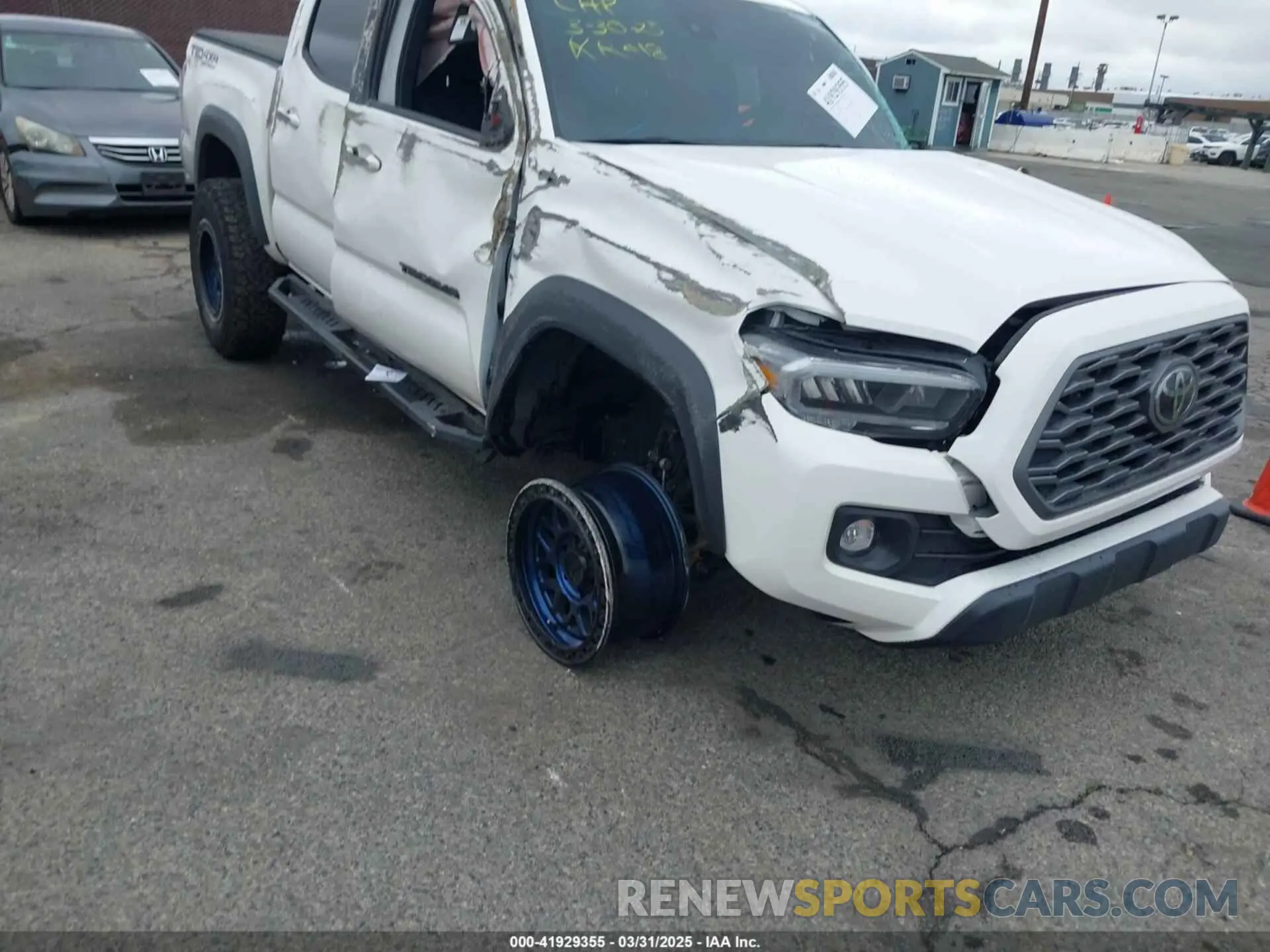 1 Photograph of a damaged car 3TMCZ5AN0PM550641 TOYOTA TACOMA 2023