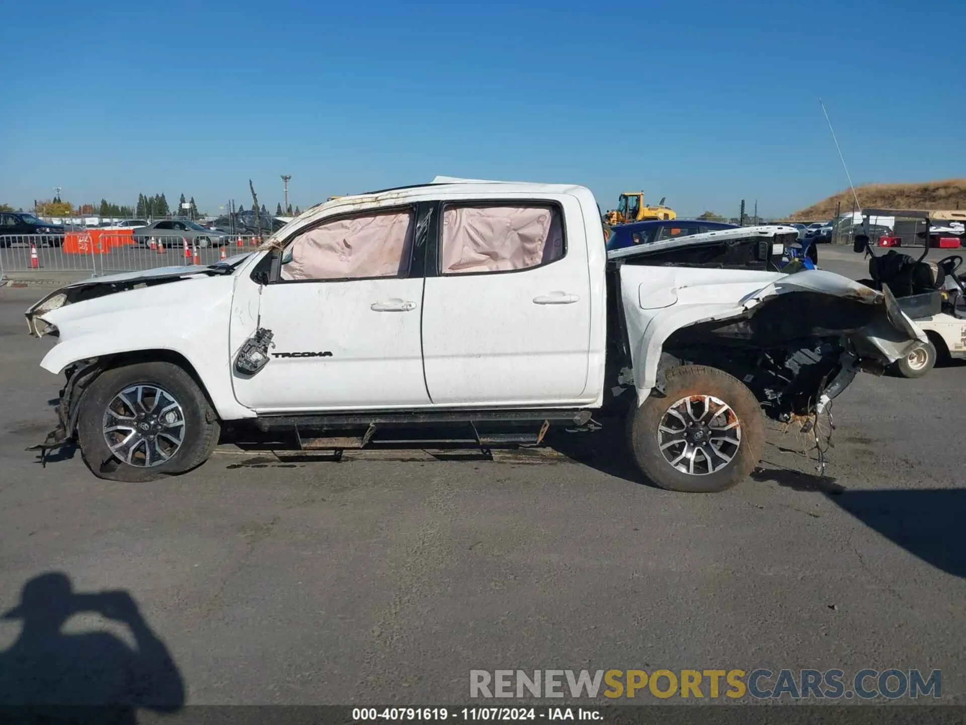 13 Photograph of a damaged car 3TMCZ5AN0PM646172 TOYOTA TACOMA 2023