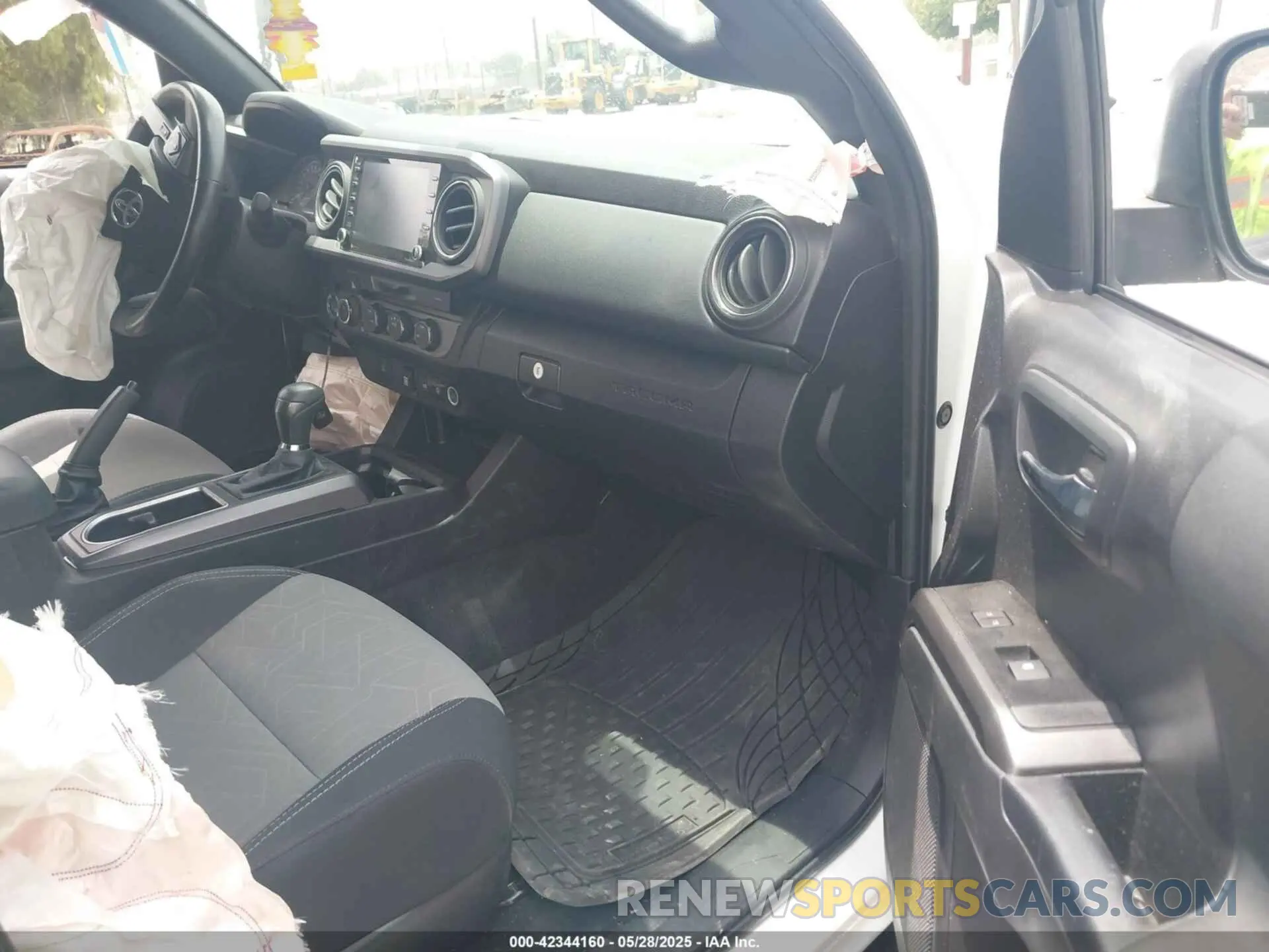 5 Photograph of a damaged car 3TMCZ5AN1PM556299 TOYOTA TACOMA 2023