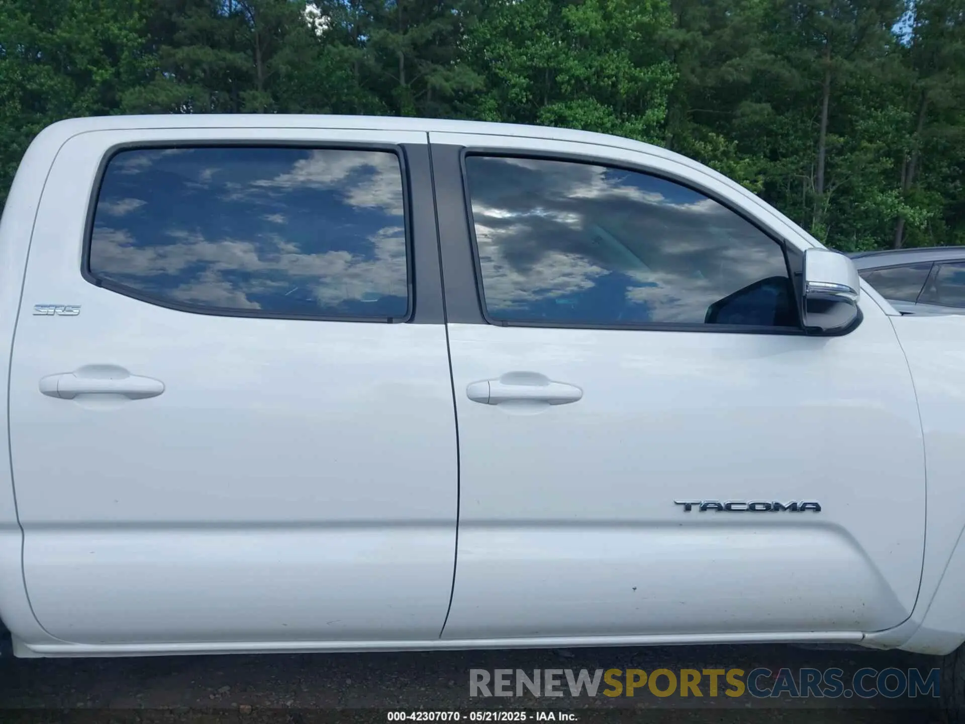 13 Photograph of a damaged car 3TMCZ5AN1PM580022 TOYOTA TACOMA 2023