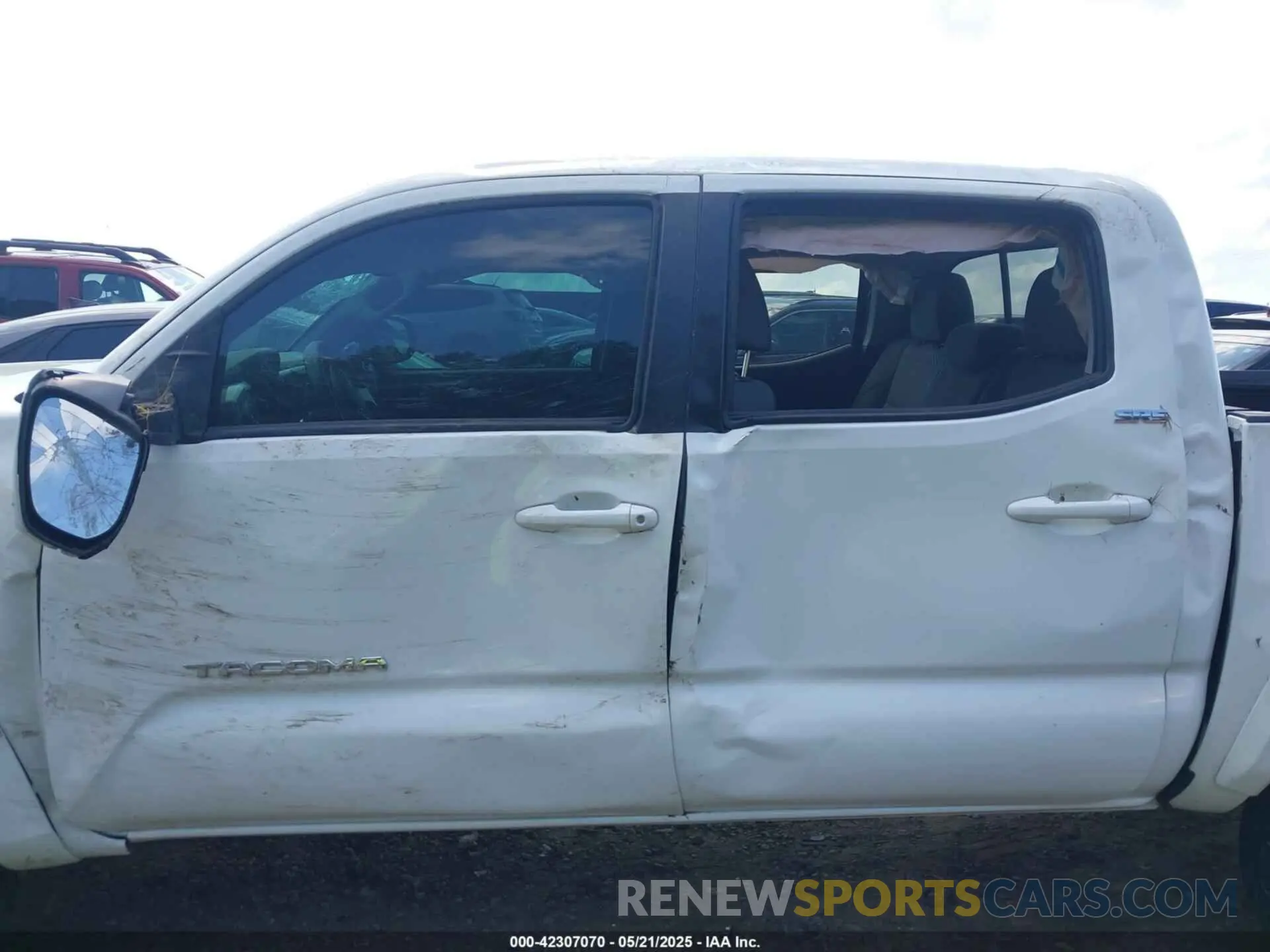 14 Photograph of a damaged car 3TMCZ5AN1PM580022 TOYOTA TACOMA 2023