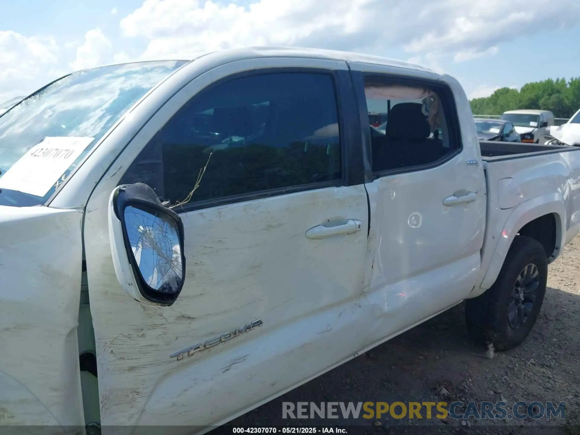 20 Photograph of a damaged car 3TMCZ5AN1PM580022 TOYOTA TACOMA 2023