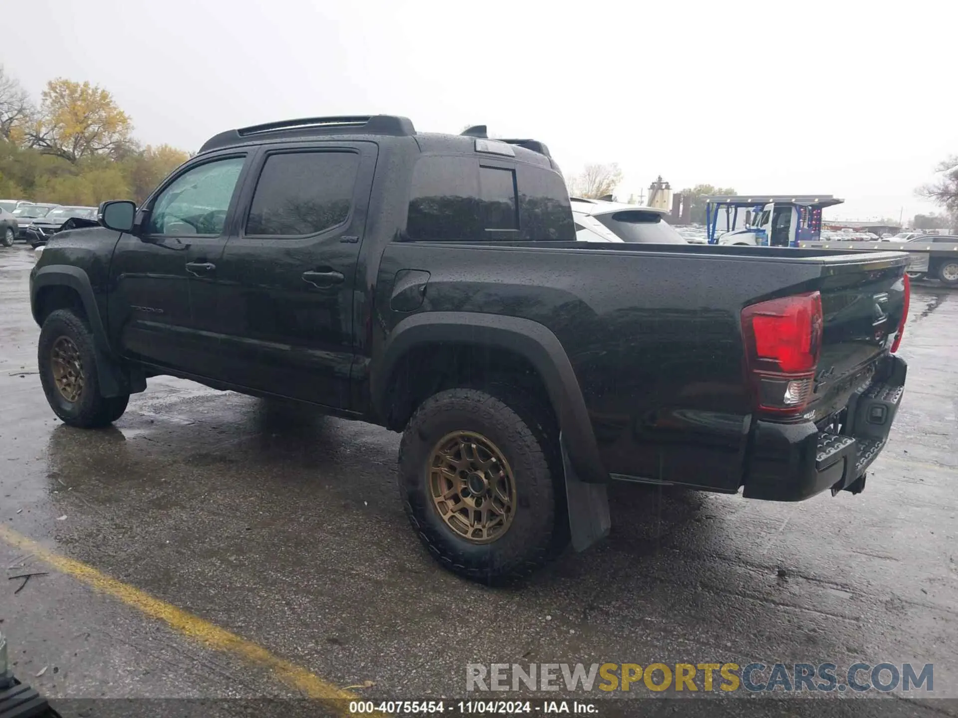 15 Photograph of a damaged car 3TMCZ5AN1PM611253 TOYOTA TACOMA 2023