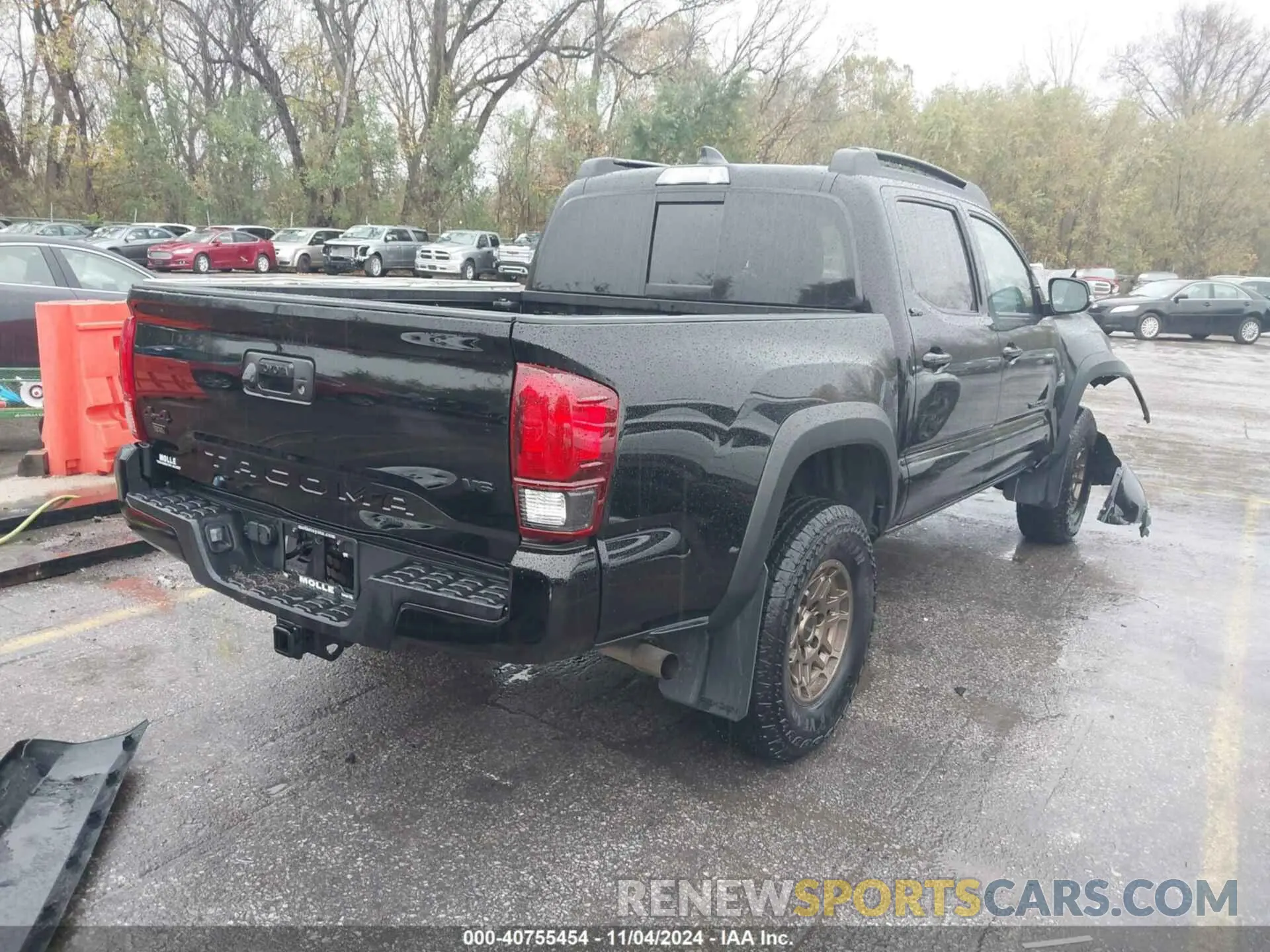 4 Photograph of a damaged car 3TMCZ5AN1PM611253 TOYOTA TACOMA 2023