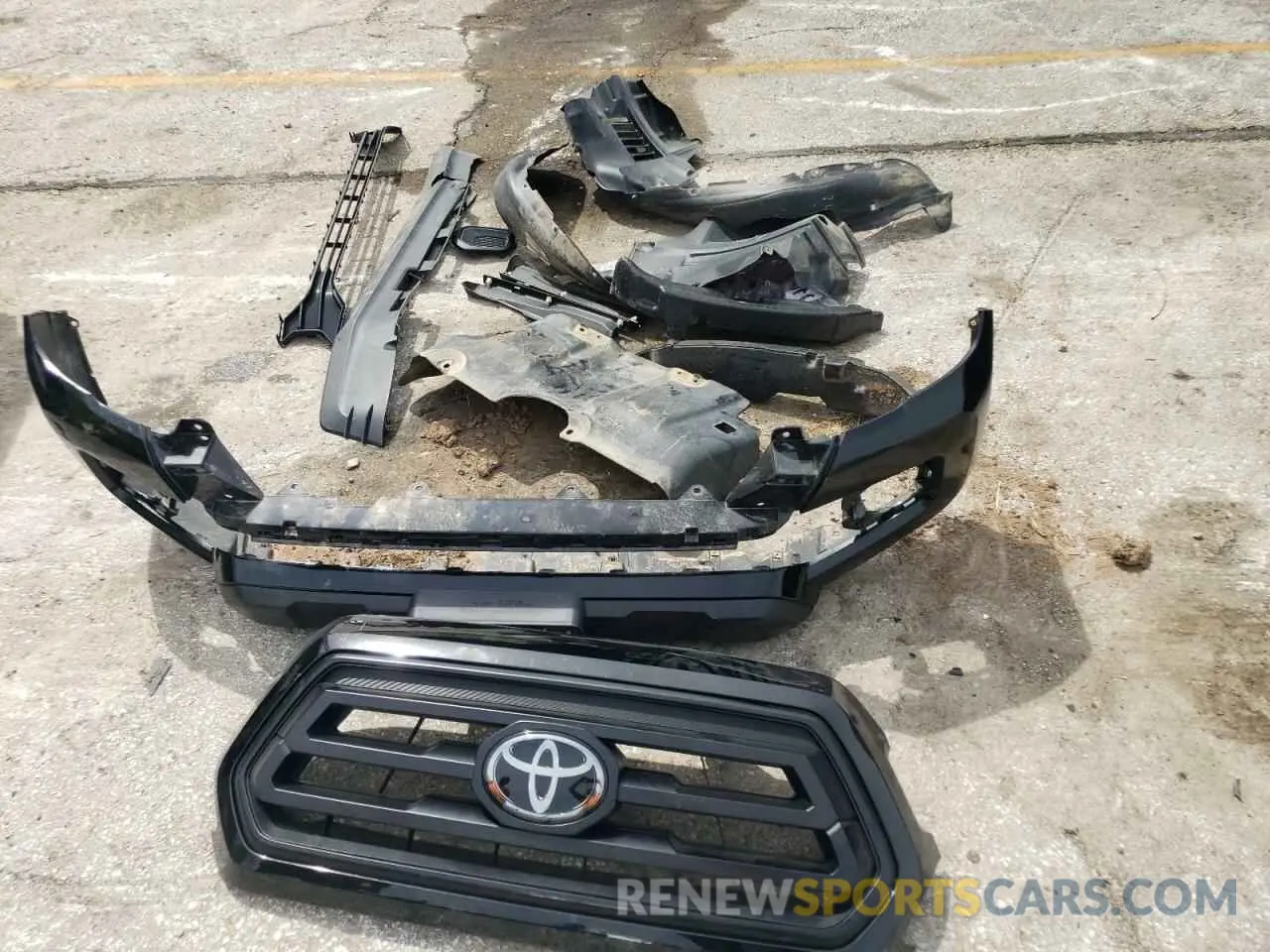 12 Photograph of a damaged car 3TMCZ5AN2PM536952 TOYOTA TACOMA 2023