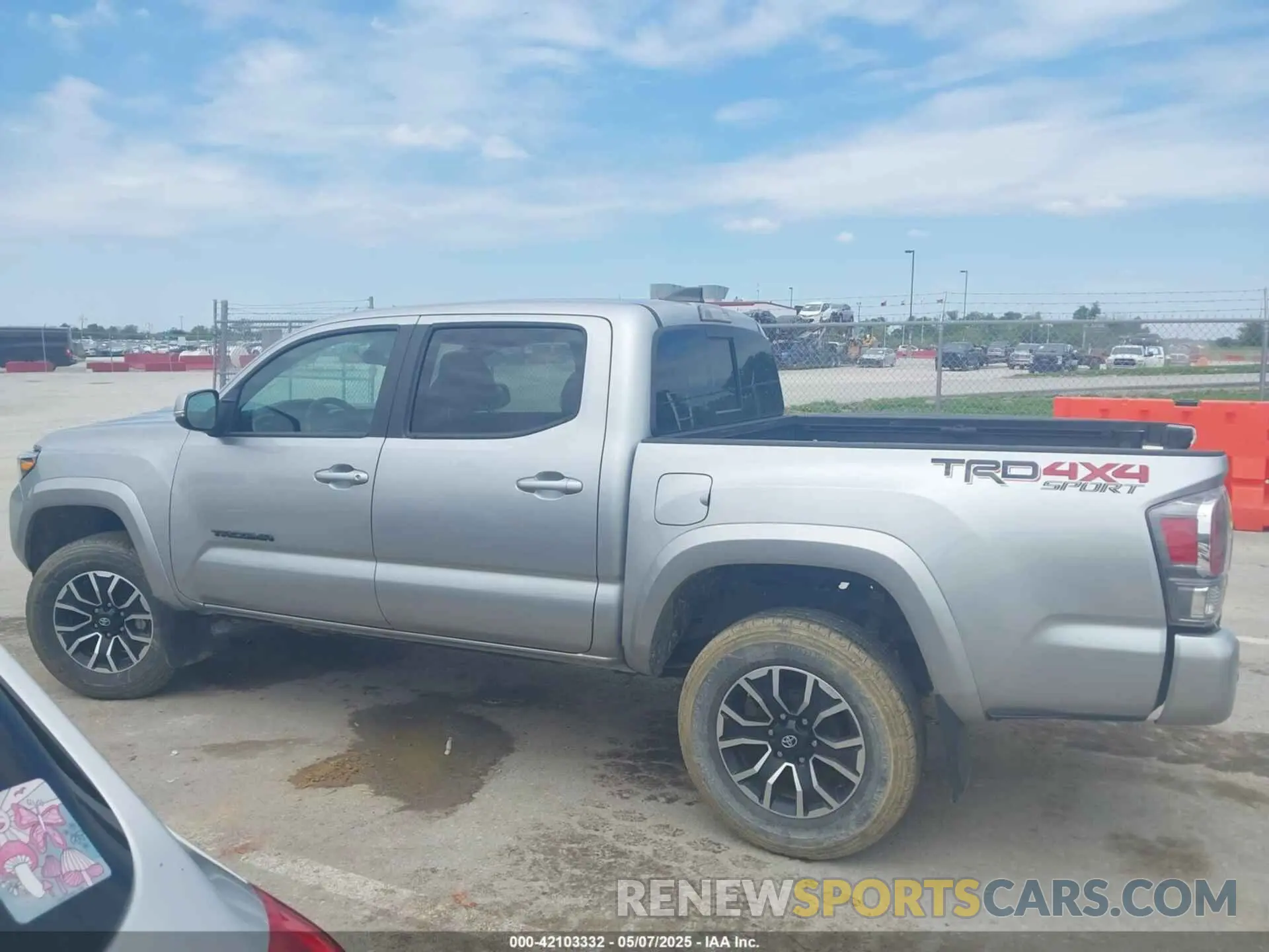 14 Photograph of a damaged car 3TMCZ5AN2PM553895 TOYOTA TACOMA 2023