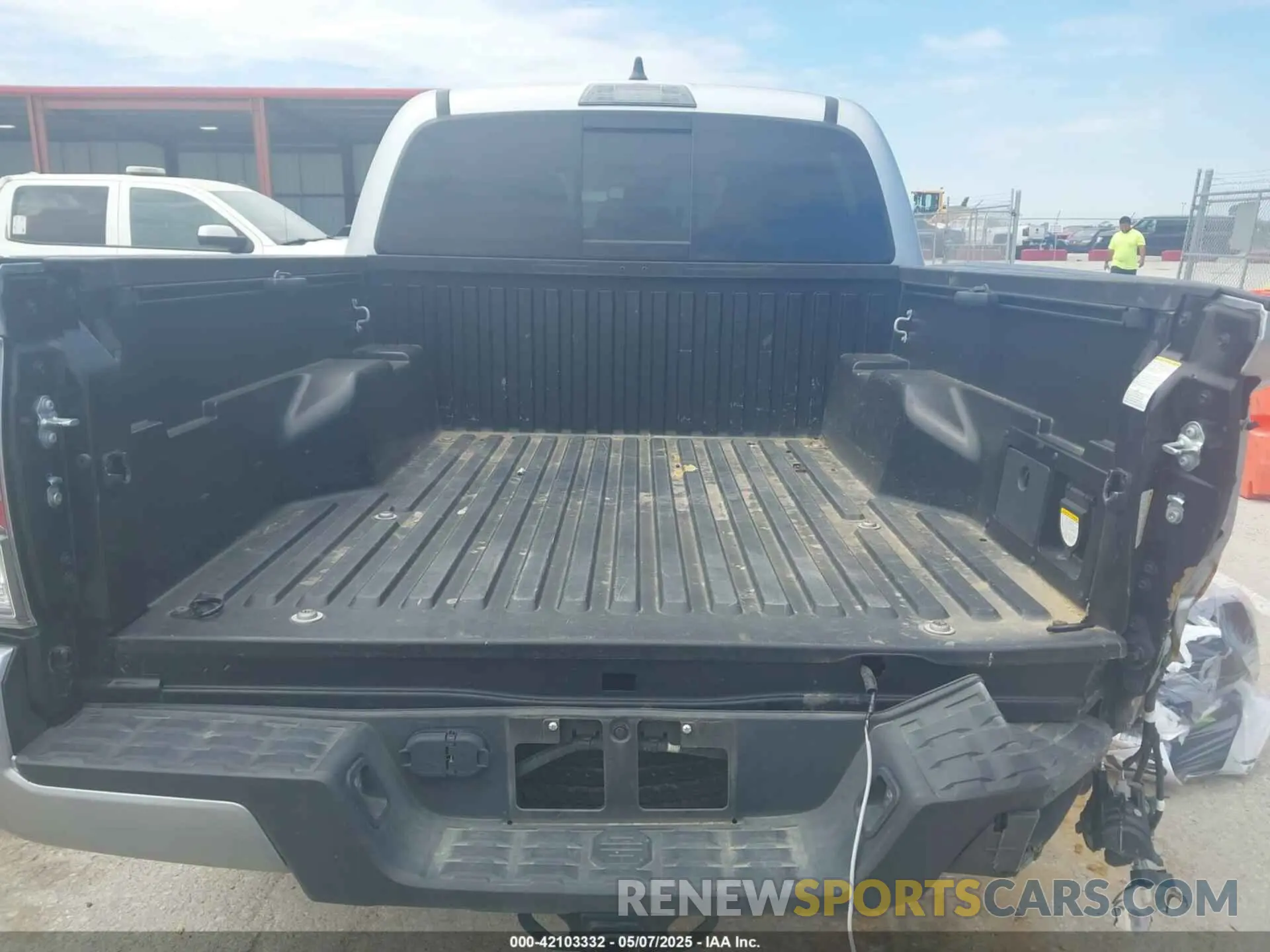 17 Photograph of a damaged car 3TMCZ5AN2PM553895 TOYOTA TACOMA 2023