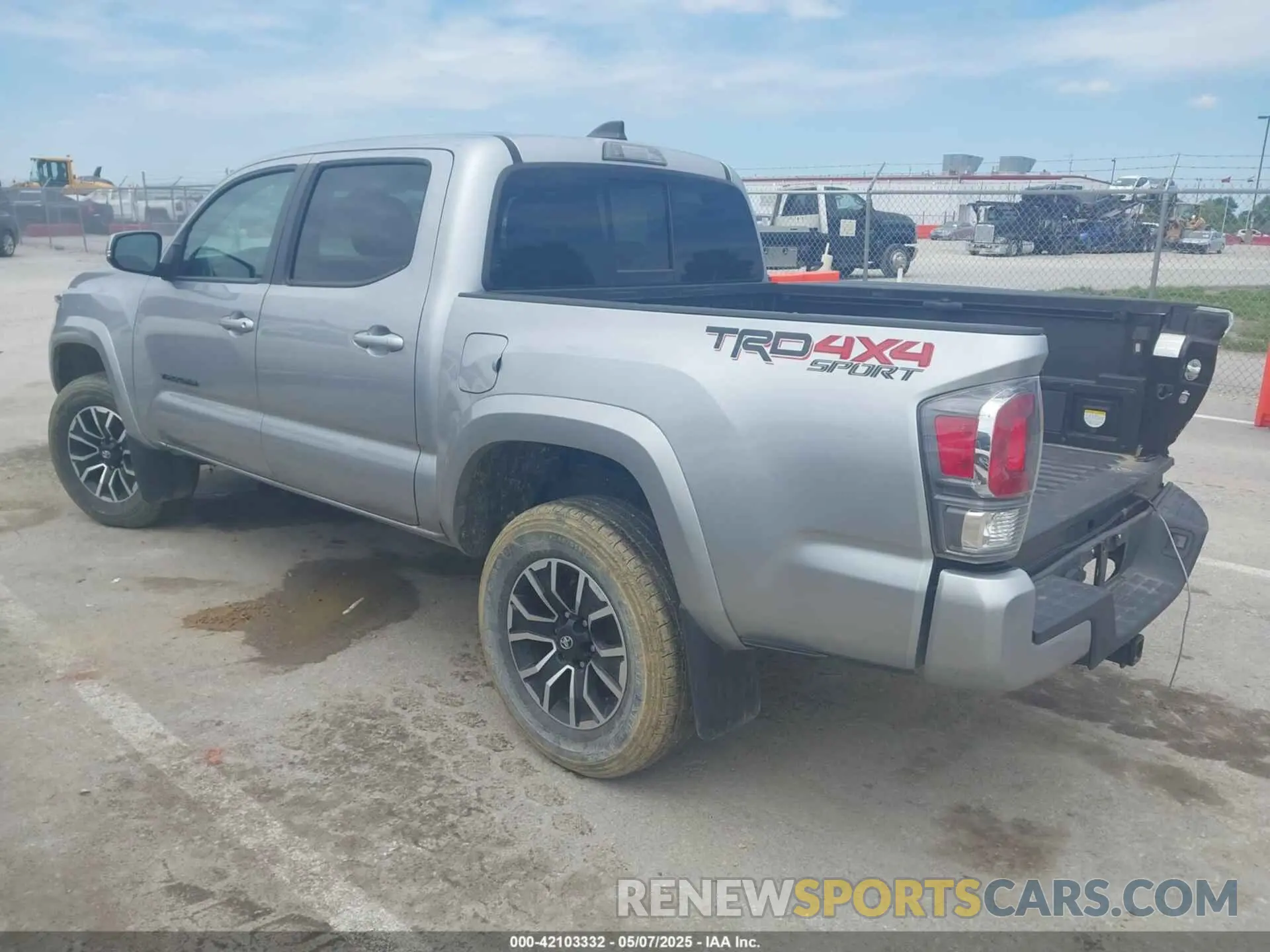 3 Photograph of a damaged car 3TMCZ5AN2PM553895 TOYOTA TACOMA 2023