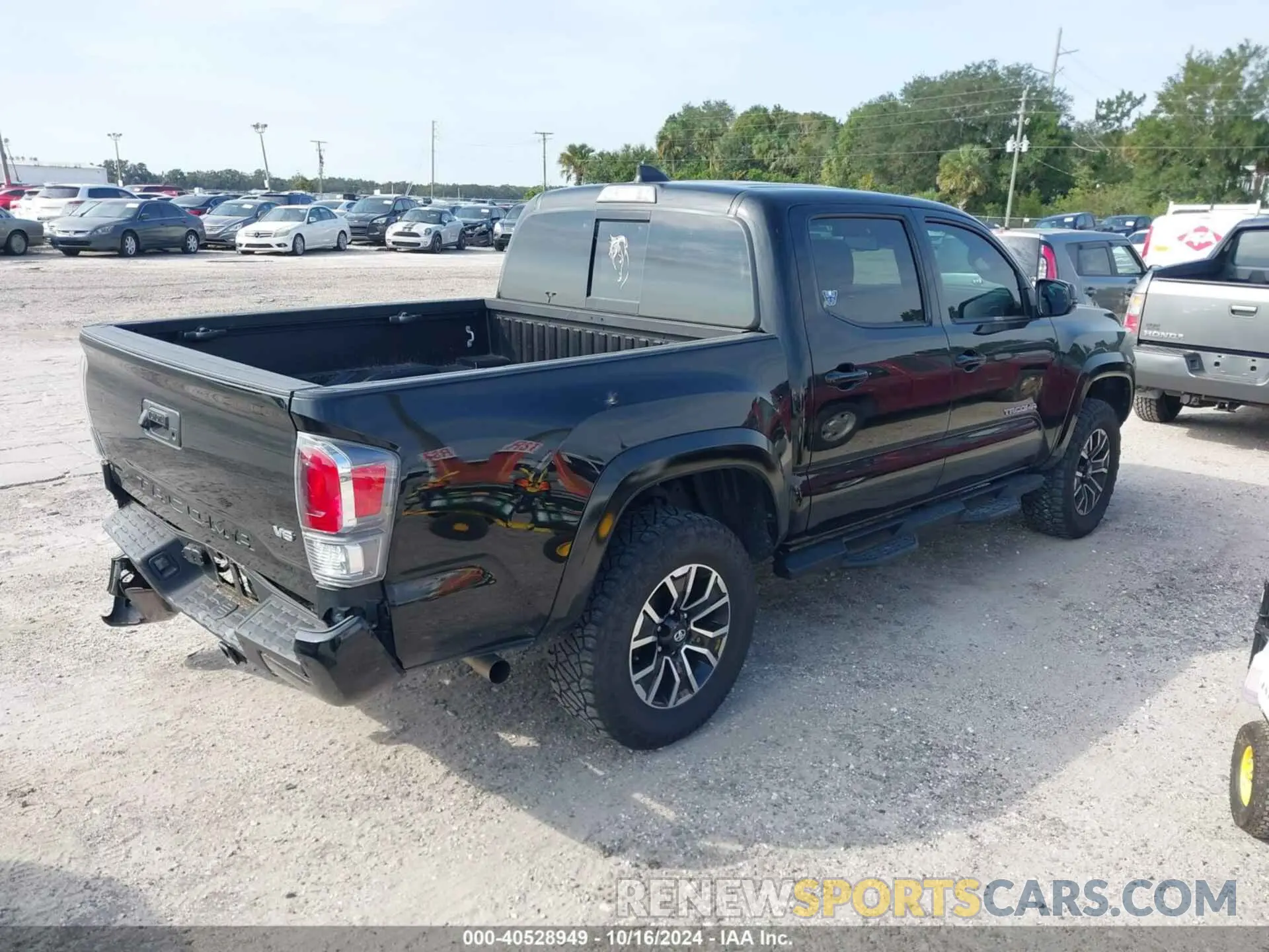 4 Photograph of a damaged car 3TMCZ5AN2PM585889 TOYOTA TACOMA 2023