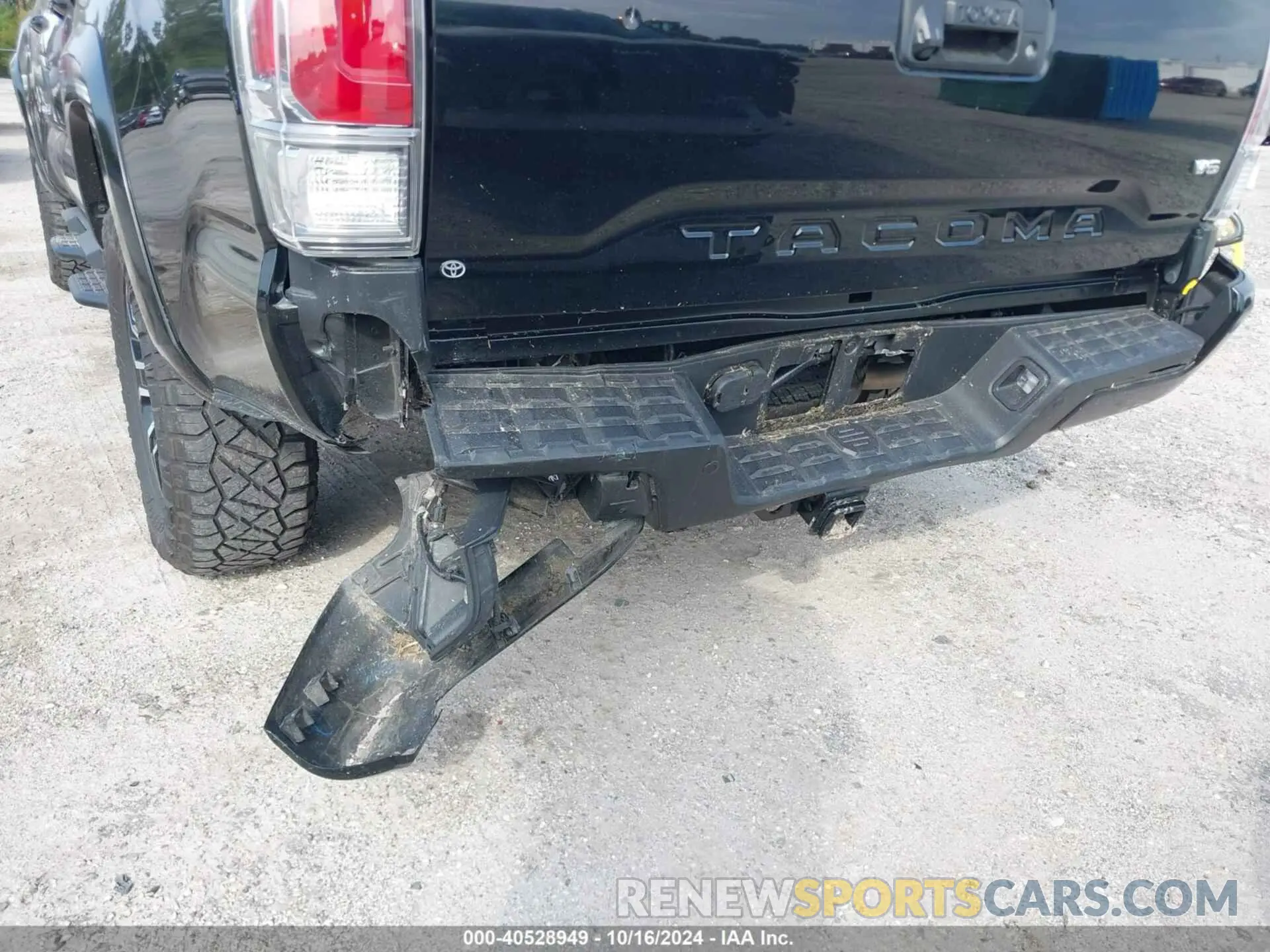 6 Photograph of a damaged car 3TMCZ5AN2PM585889 TOYOTA TACOMA 2023