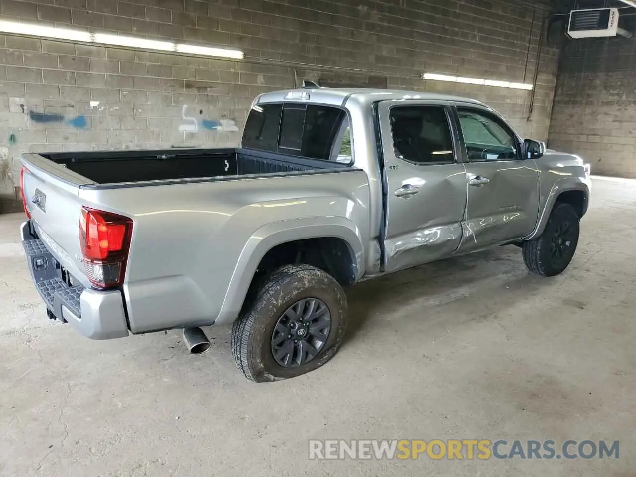 3 Photograph of a damaged car 3TMCZ5AN2PM631267 TOYOTA TACOMA 2023