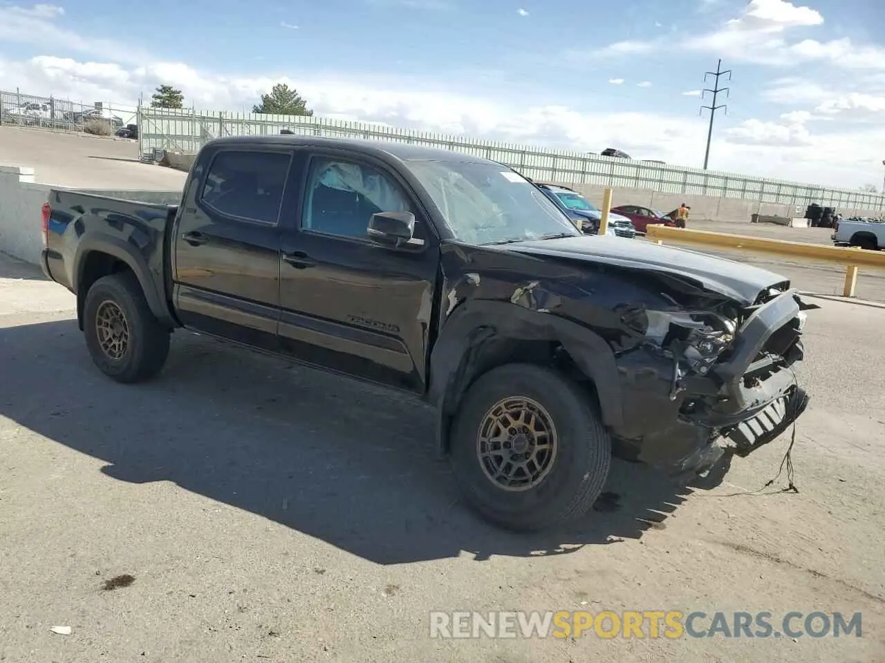 4 Photograph of a damaged car 3TMCZ5AN2PM633455 TOYOTA TACOMA 2023