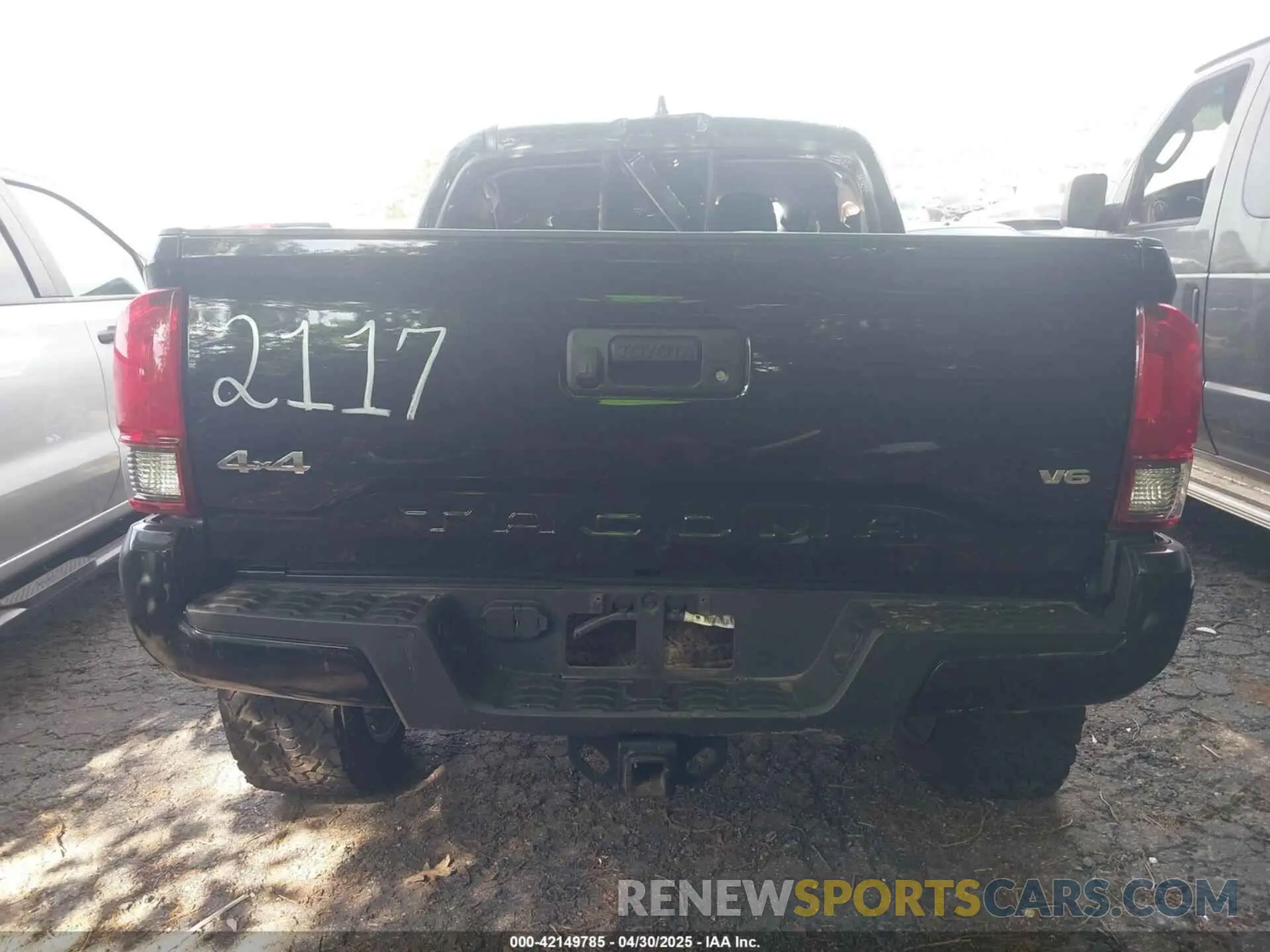 16 Photograph of a damaged car 3TMCZ5AN4PM622117 TOYOTA TACOMA 2023