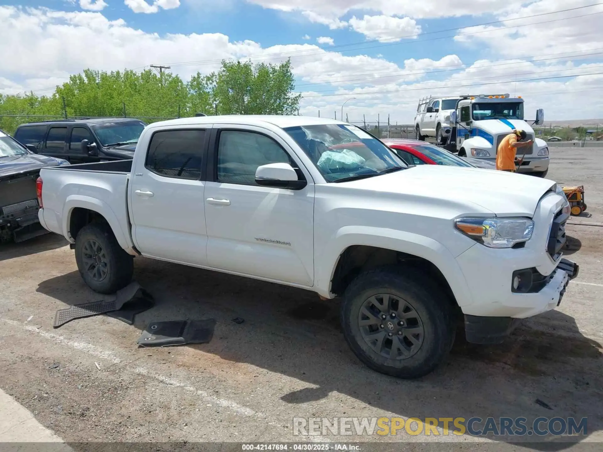 14 Photograph of a damaged car 3TMCZ5AN5PM534662 TOYOTA TACOMA 2023
